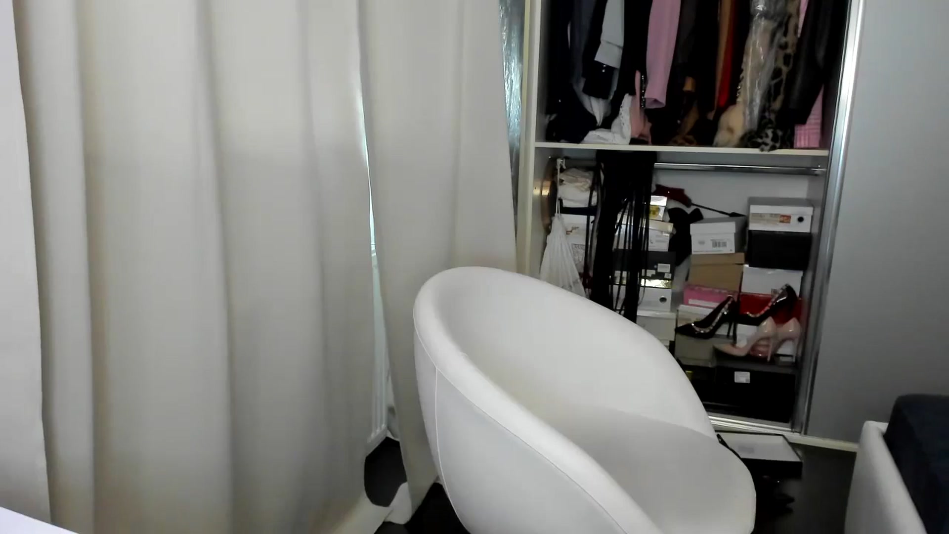 Gallery image thumbnail from DANIELLE's myfreecams stream on, 07/04/2024, 05:08 image 8 of 20