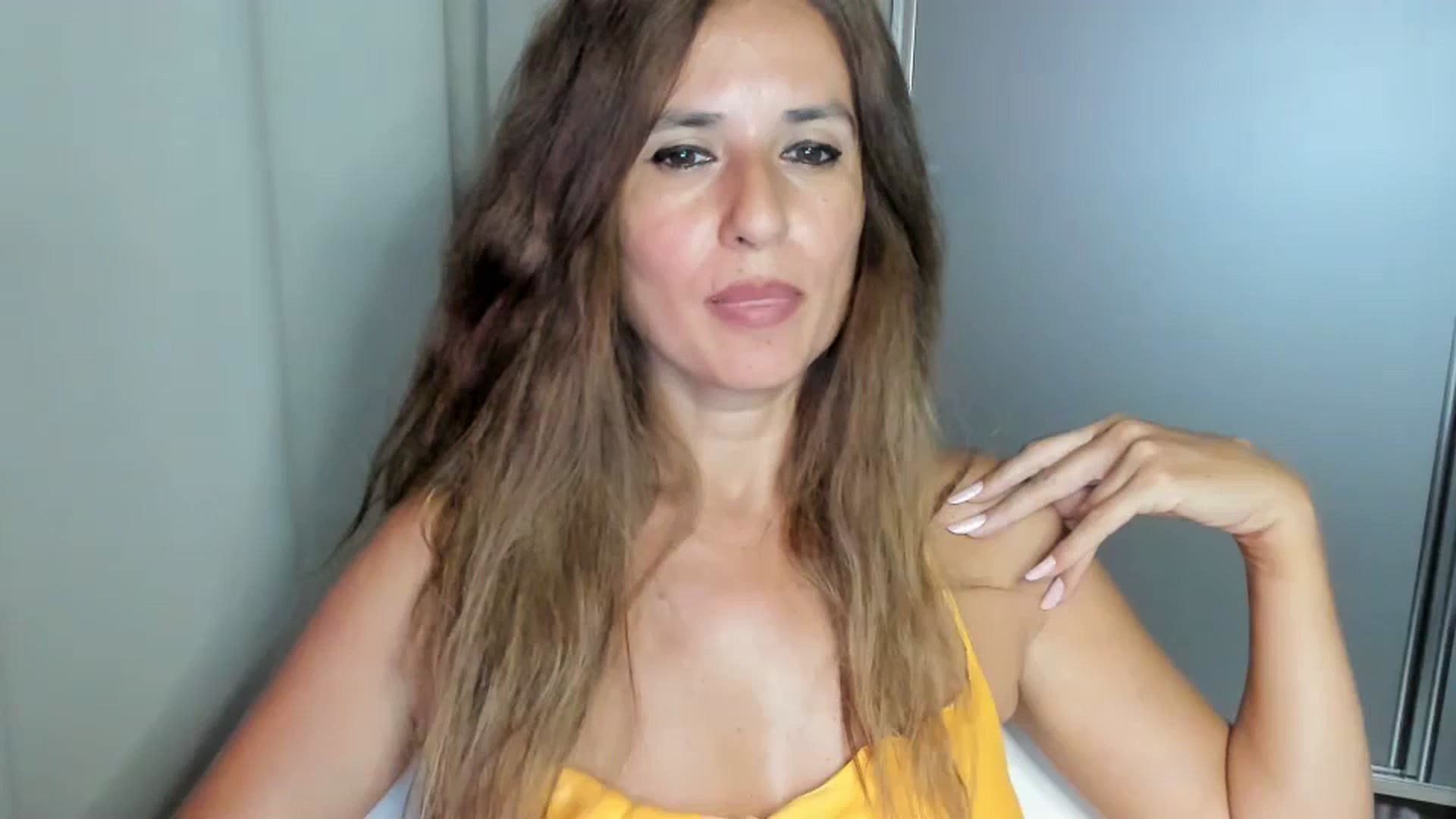 Gallery image thumbnail from DANIELLE's myfreecams stream on, 07/26/2024, 04:40 image 3 of 20