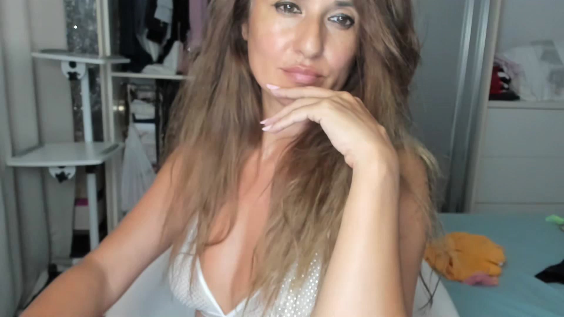 Gallery image thumbnail from DANIELLE's myfreecams stream on, 07/26/2024, 07:58 image 1 of 20