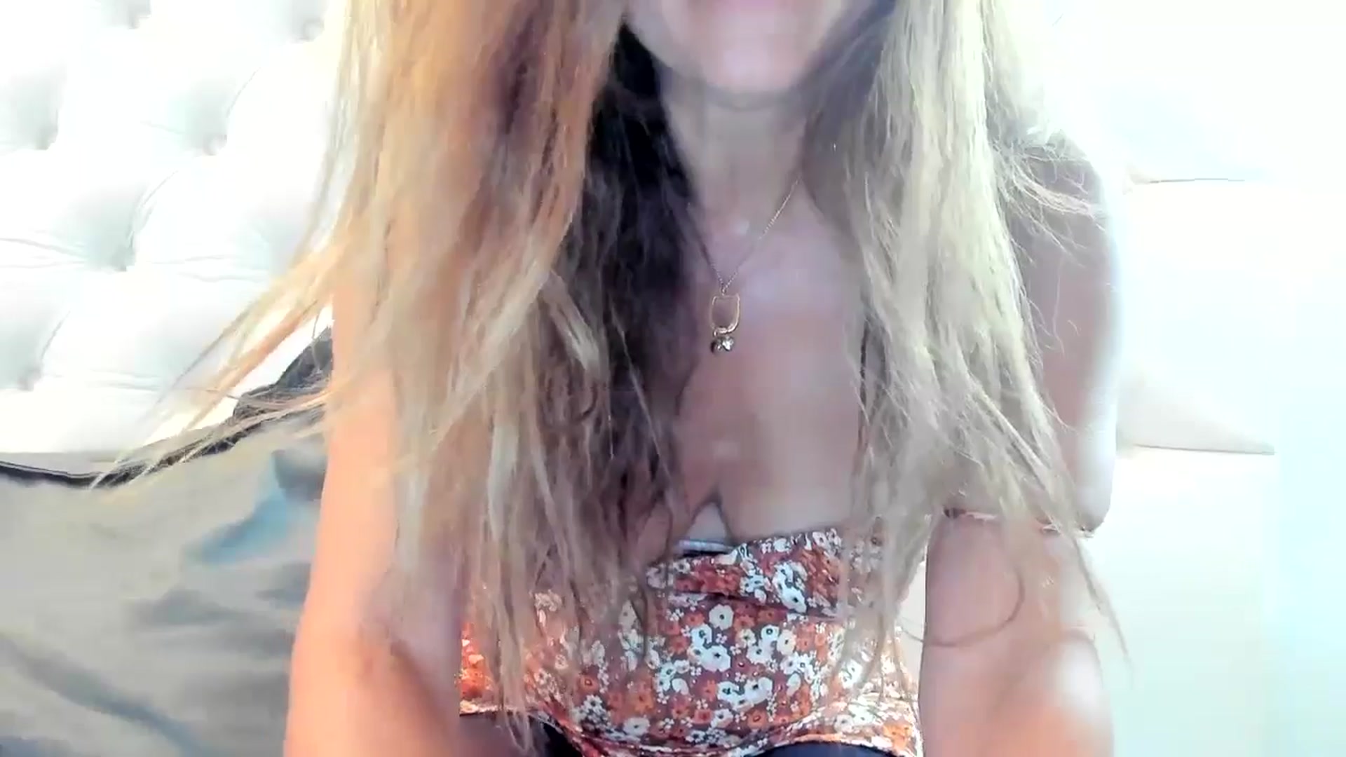 Gallery image thumbnail from DANIELLE's myfreecams stream on, 07/27/2024, 11:15 image 8 of 20