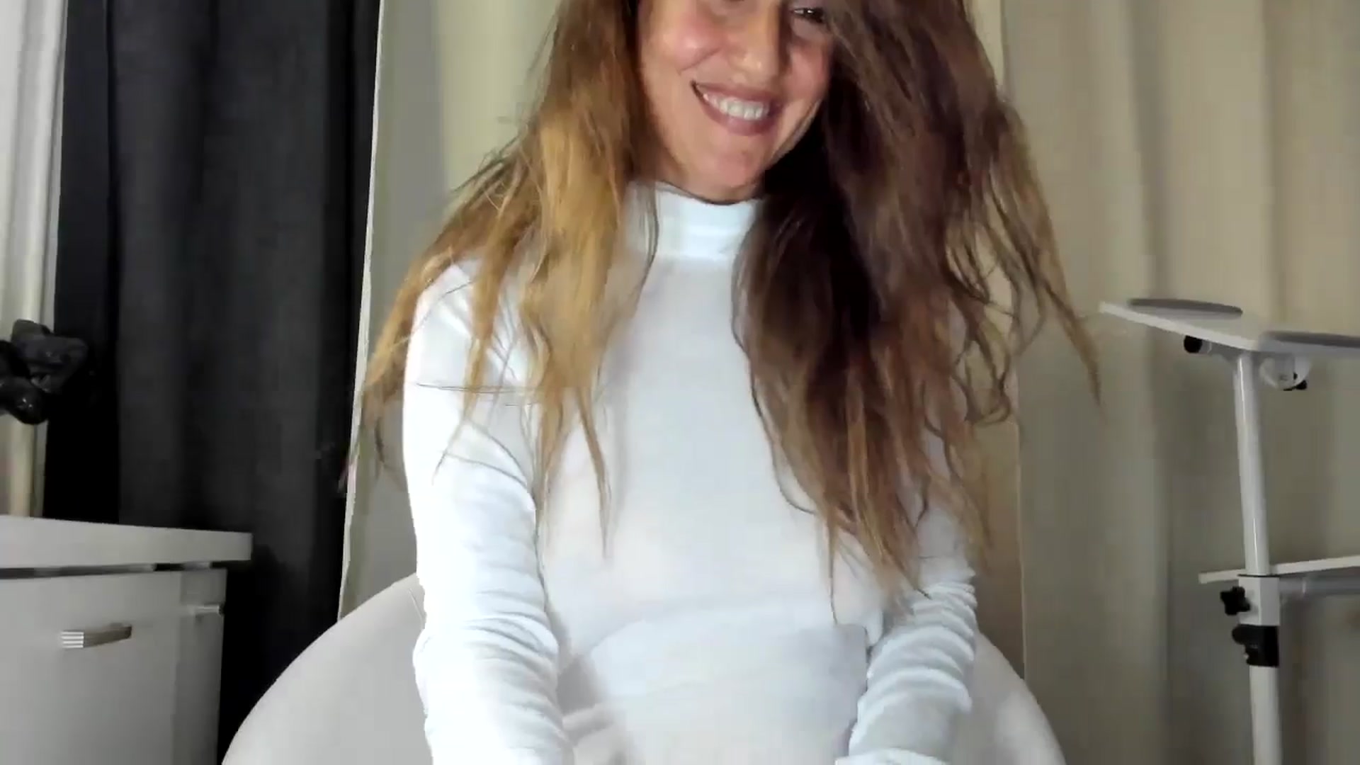 Gallery image thumbnail from DANIELLE's myfreecams stream on, 08/03/2024, 07:34 image 2 of 20