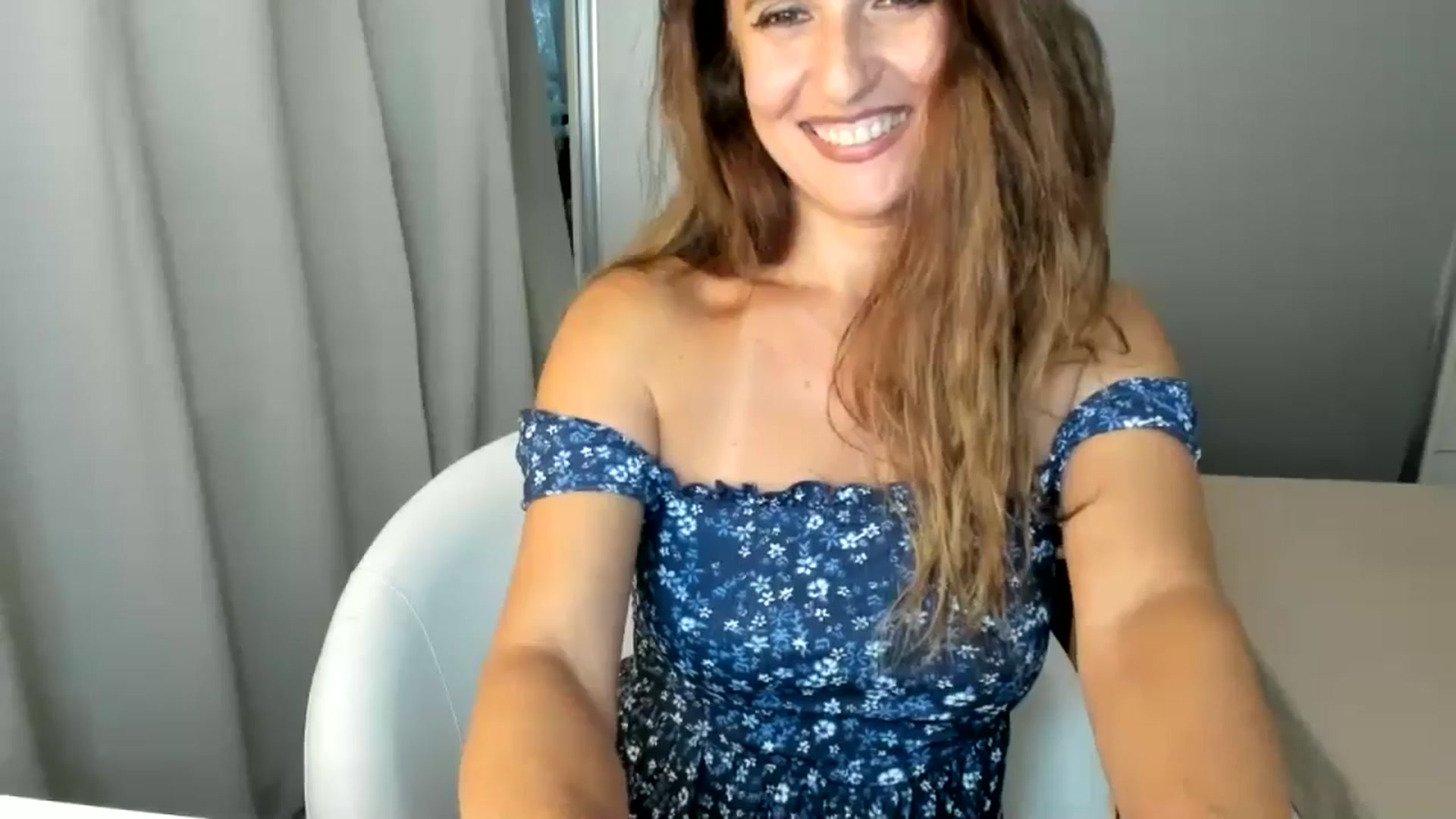Gallery image thumbnail from DANIELLE's myfreecams stream on, 08/11/2024, 07:10 image 10 of 20