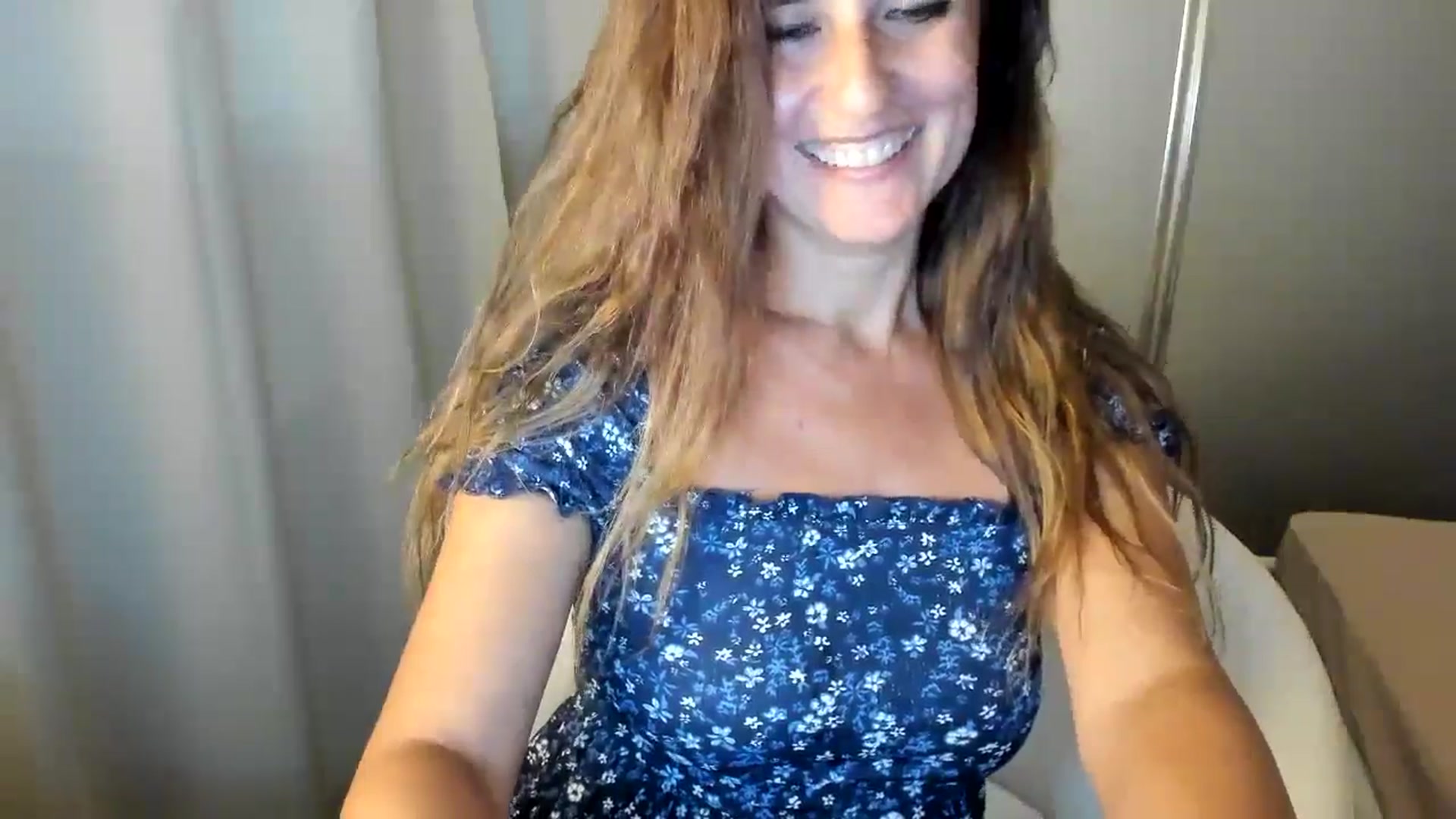 Gallery image thumbnail from DANIELLE's myfreecams stream on, 08/11/2024, 09:17 image 18 of 20