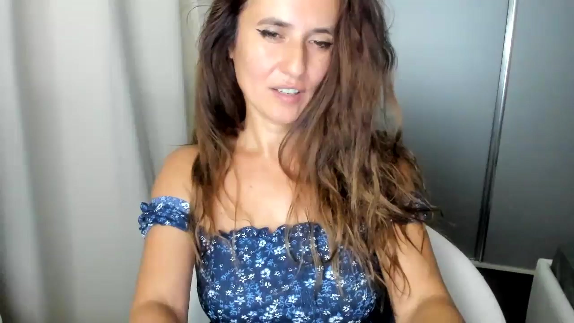Gallery image thumbnail from DANIELLE's myfreecams stream on, 08/26/2024, 06:06 image 9 of 20