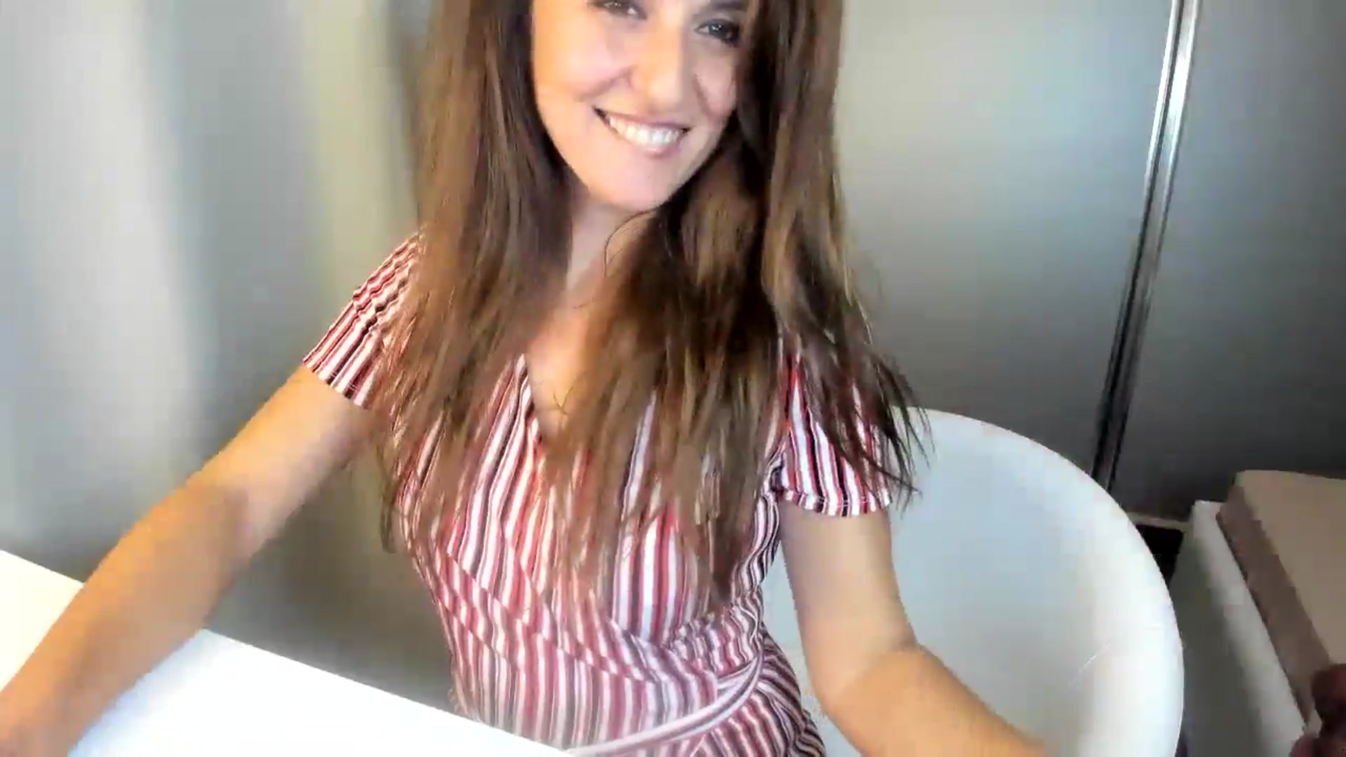 Gallery image thumbnail from DANIELLE's myfreecams stream on, 09/06/2024, 20:33 image 8 of 20