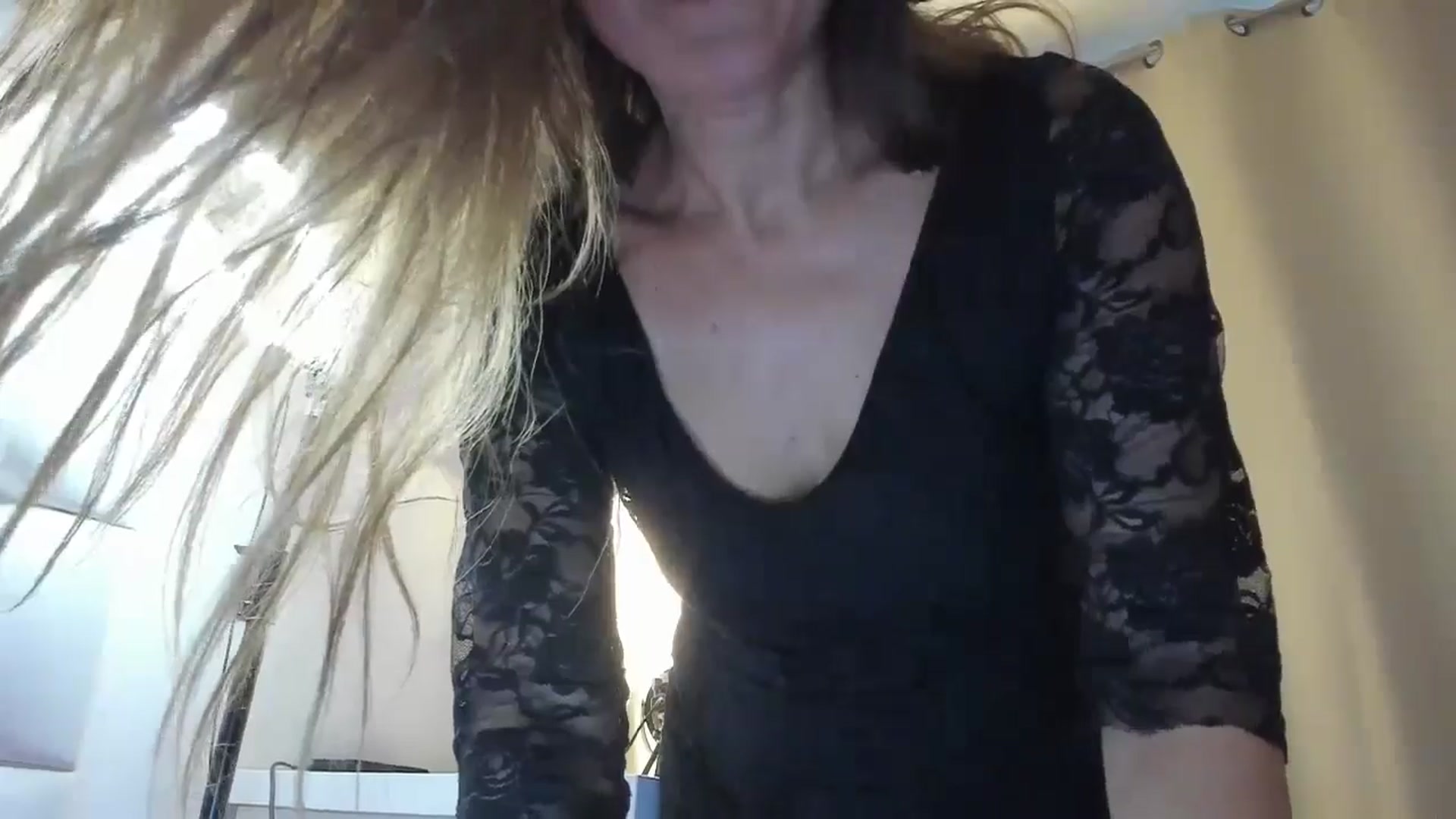 Gallery image thumbnail from DANIELLE's myfreecams stream on, 09/19/2024, 12:04 image 14 of 20