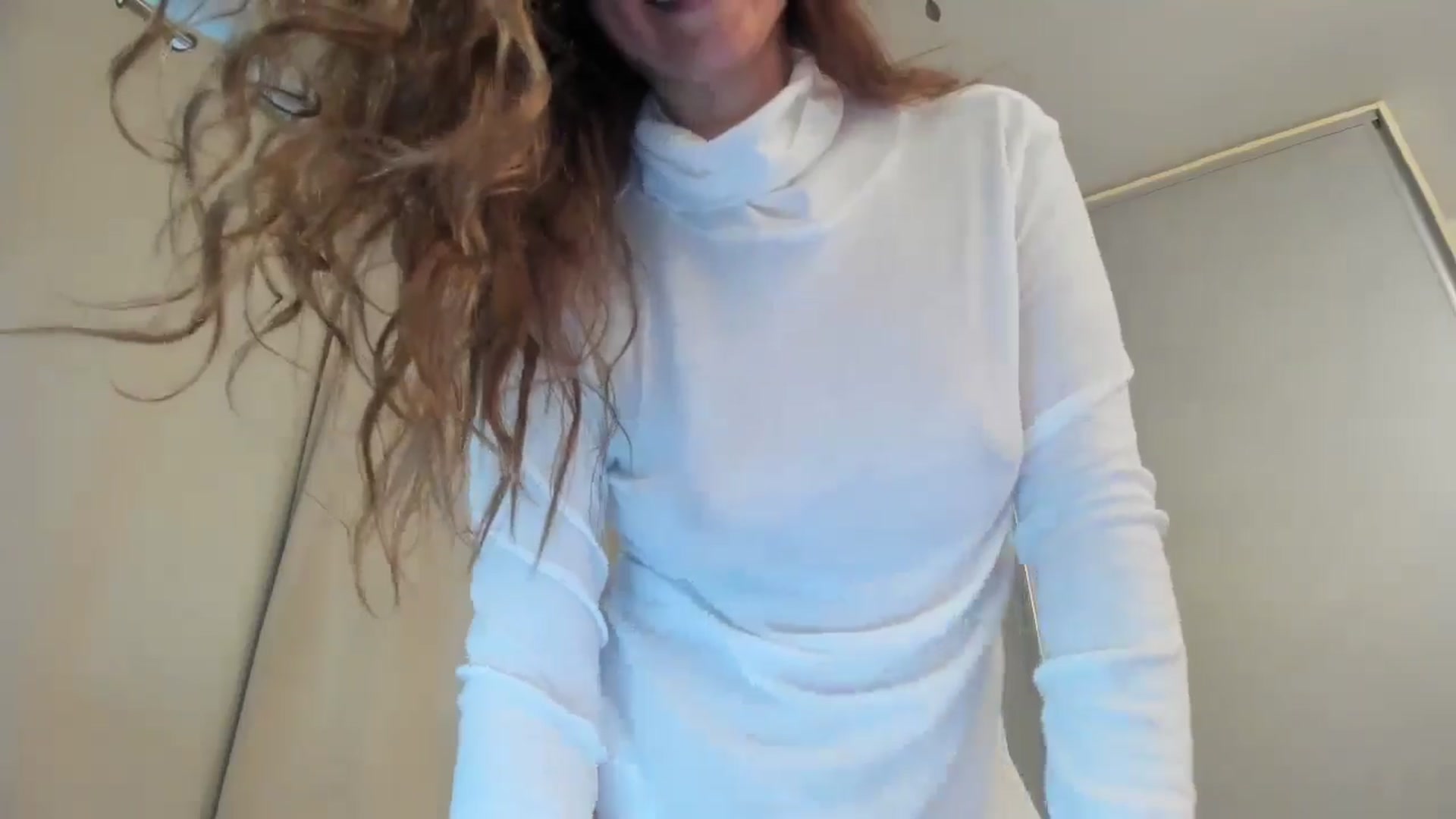 Gallery image thumbnail from DANIELLE's myfreecams stream on, 09/27/2024, 09:39 image 7 of 20