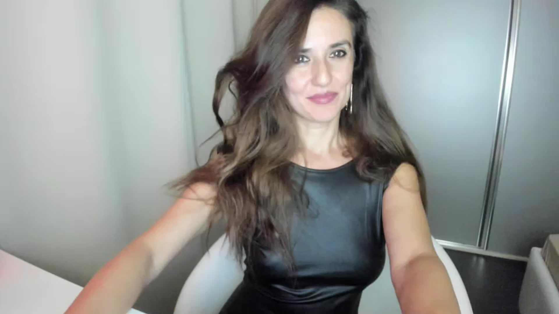 Gallery image thumbnail from DANIELLE's myfreecams stream on, 10/04/2024, 03:17 image 1 of 20
