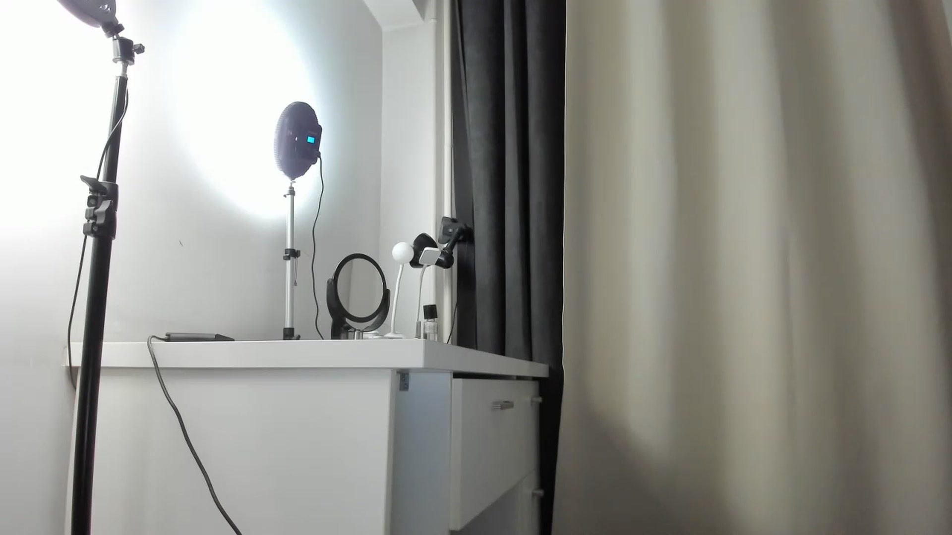 Gallery image thumbnail from DANIELLE's myfreecams stream on, 10/08/2024, 17:14 image 17 of 20