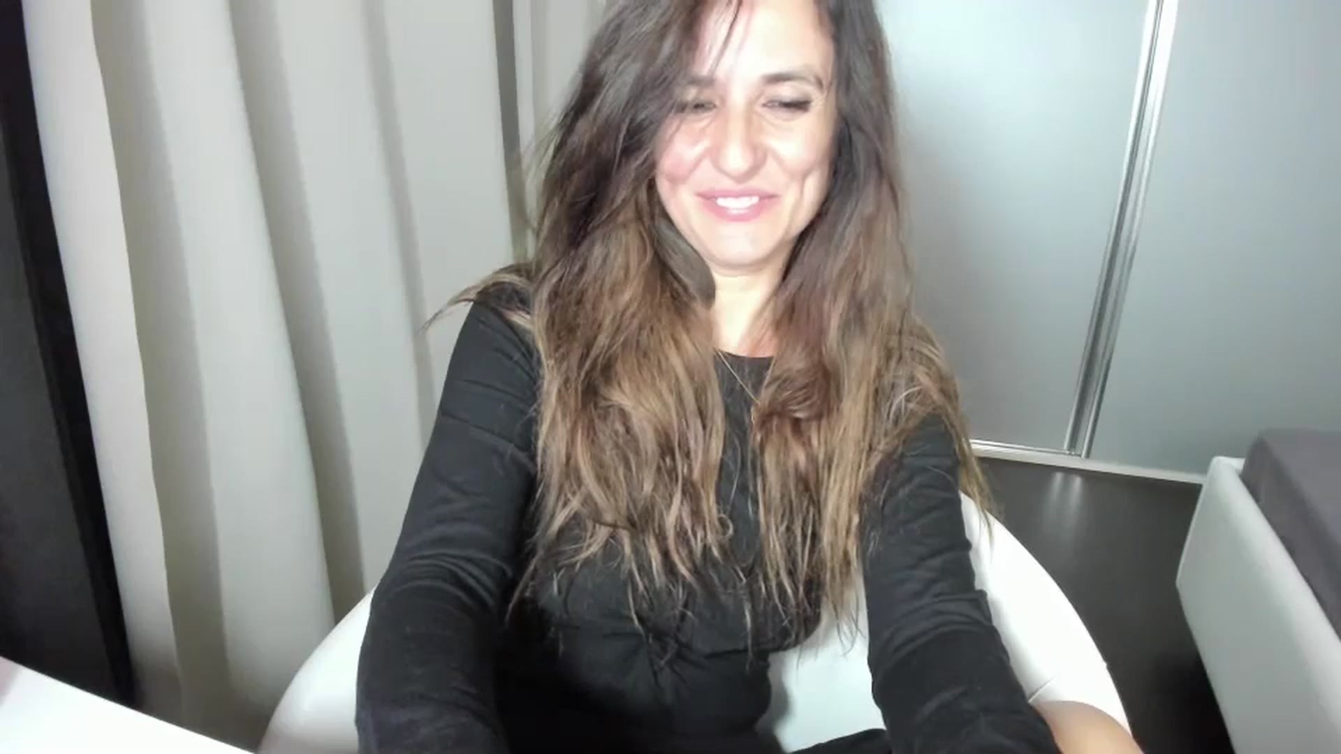 Gallery image thumbnail from DANIELLE's myfreecams stream on, 10/18/2024, 02:54 image 15 of 20