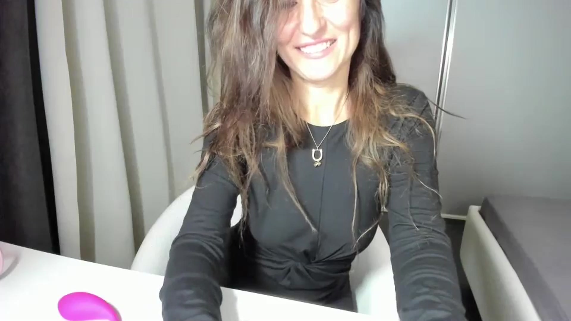 Gallery image thumbnail from DANIELLE's myfreecams stream on, 10/18/2024, 02:54 image 4 of 20