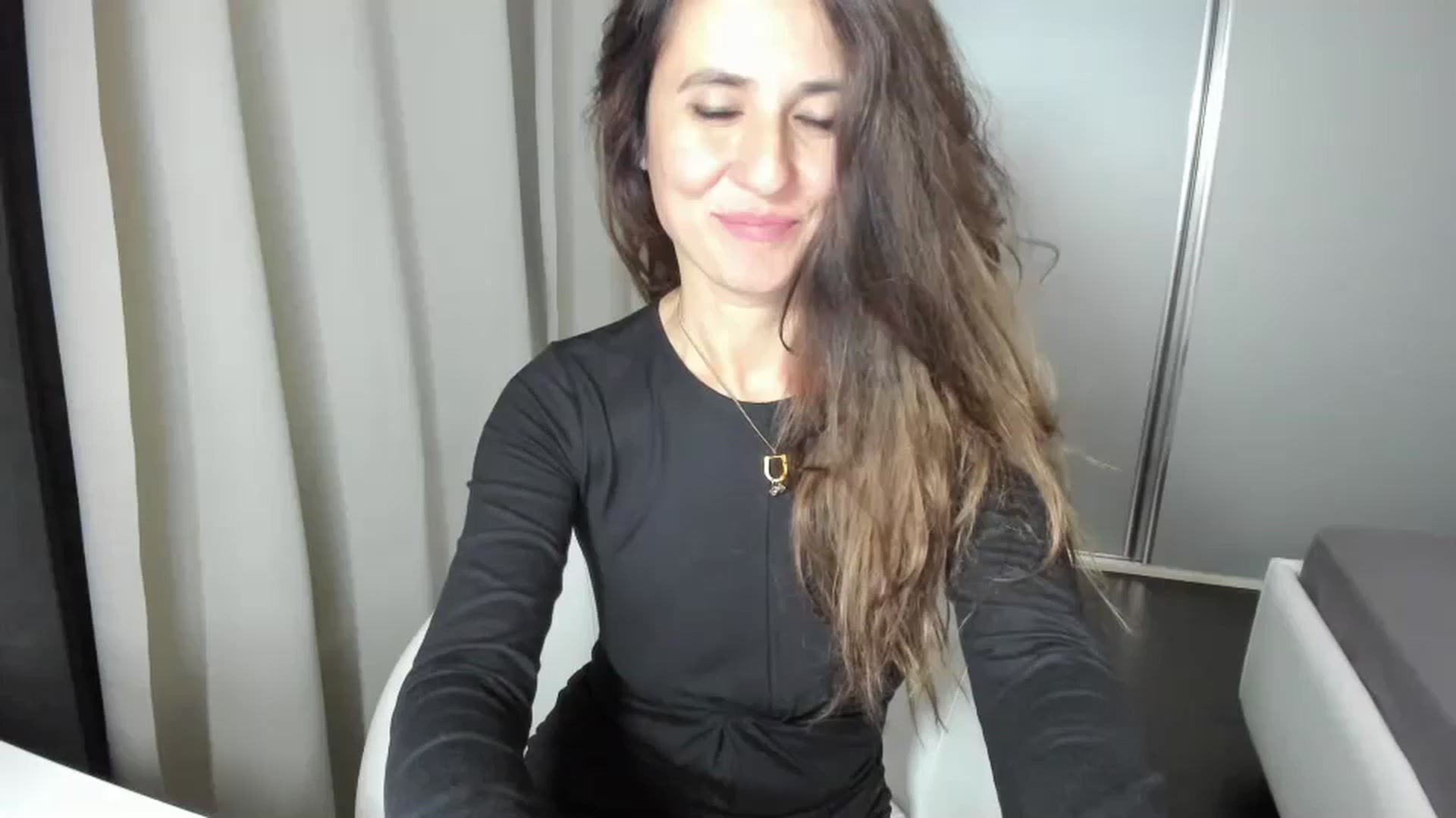 Gallery image thumbnail from DANIELLE's myfreecams stream on, 10/18/2024, 02:54 image 3 of 20