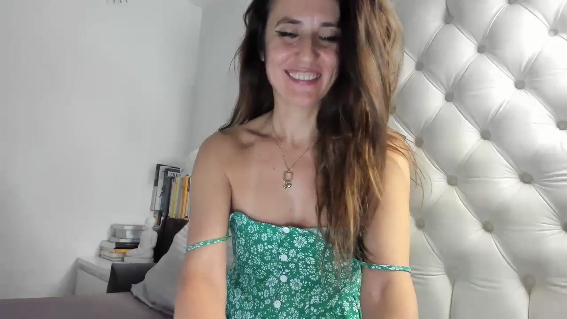 Gallery image thumbnail from DANIELLE's myfreecams stream on, 10/19/2024, 08:21 image 10 of 20