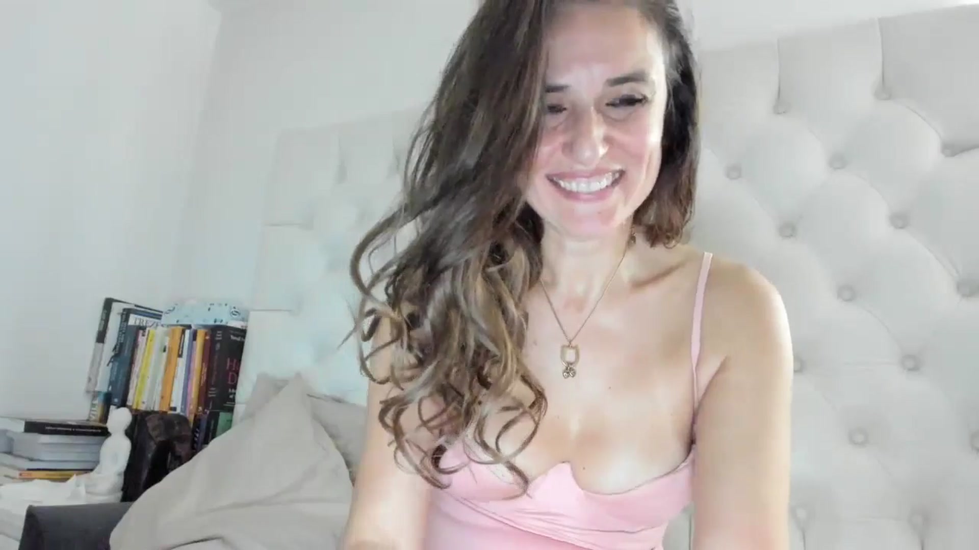 Gallery image thumbnail from DANIELLE's myfreecams stream on, 10/24/2024, 04:37 image 3 of 20