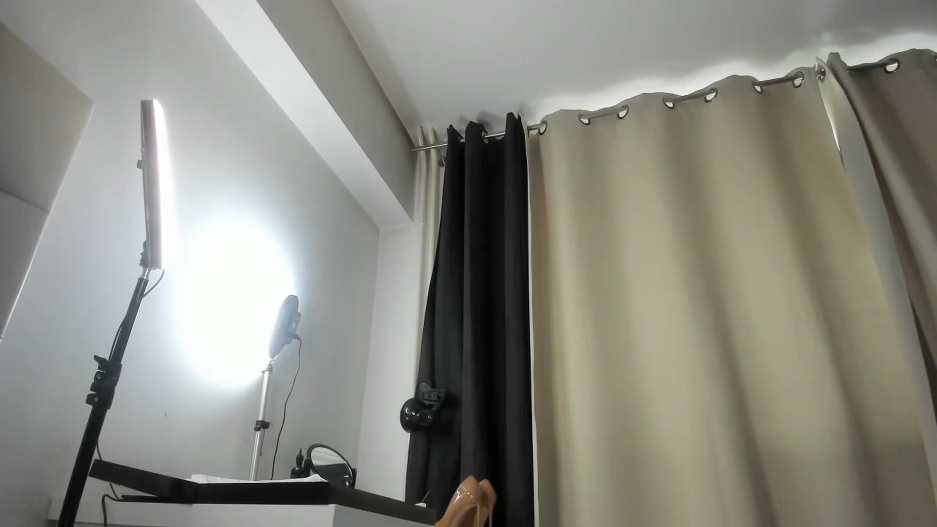 Gallery image thumbnail from DANIELLE's myfreecams stream on, 11/01/2024, 11:46 image 2 of 20