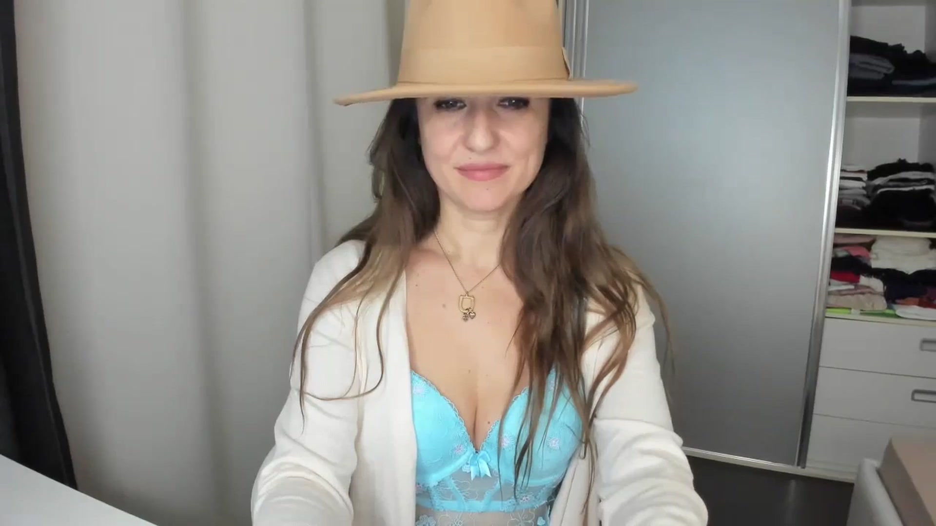 Gallery image thumbnail from DANIELLE's myfreecams stream on, 11/19/2024, 06:54 image 4 of 20
