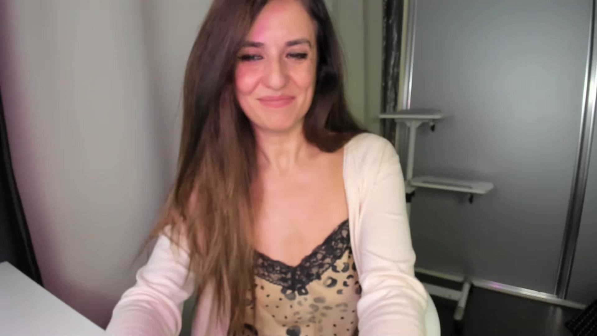 Gallery image thumbnail from DANIELLE's myfreecams stream on, 11/21/2024, 01:50 image 7 of 20