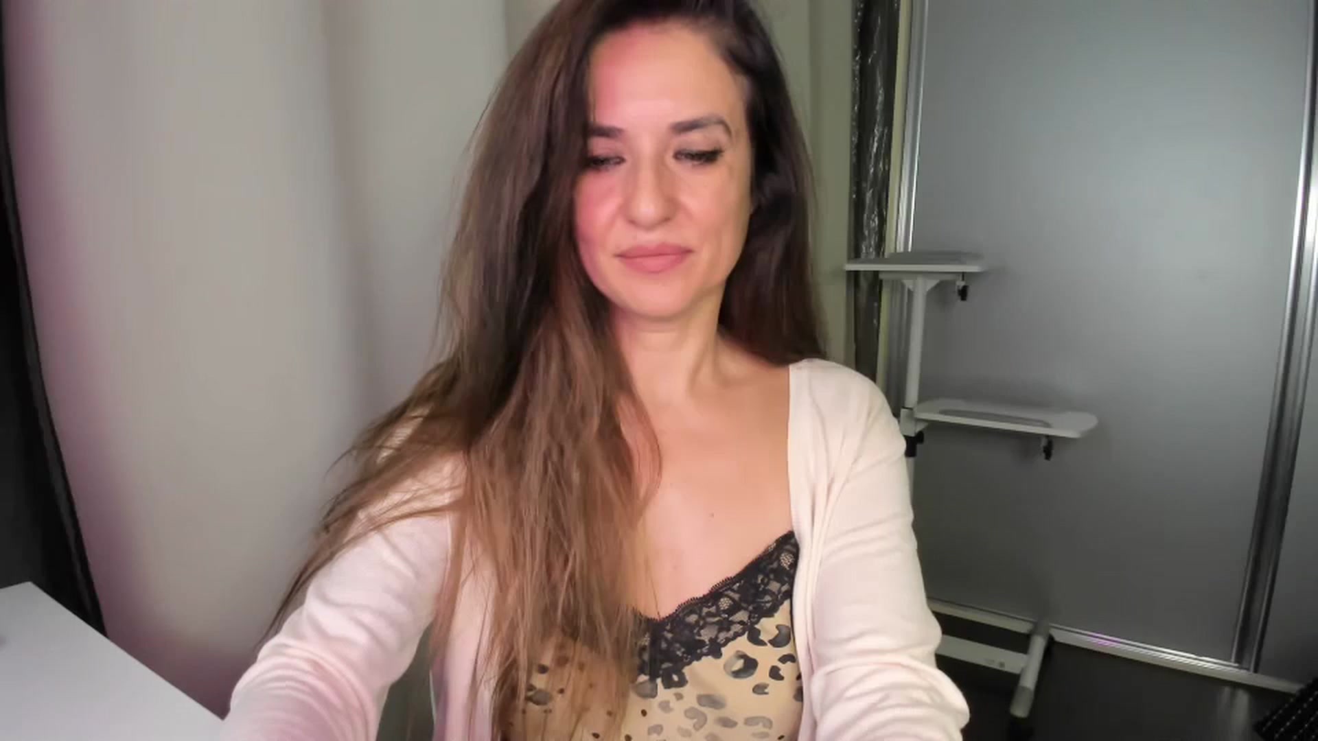 Gallery image thumbnail from DANIELLE's myfreecams stream on, 11/21/2024, 01:50 image 4 of 20