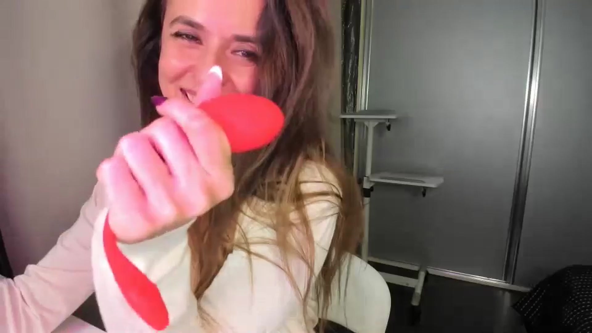 Gallery image thumbnail from DANIELLE's myfreecams stream on, 11/21/2024, 01:50 image 16 of 20