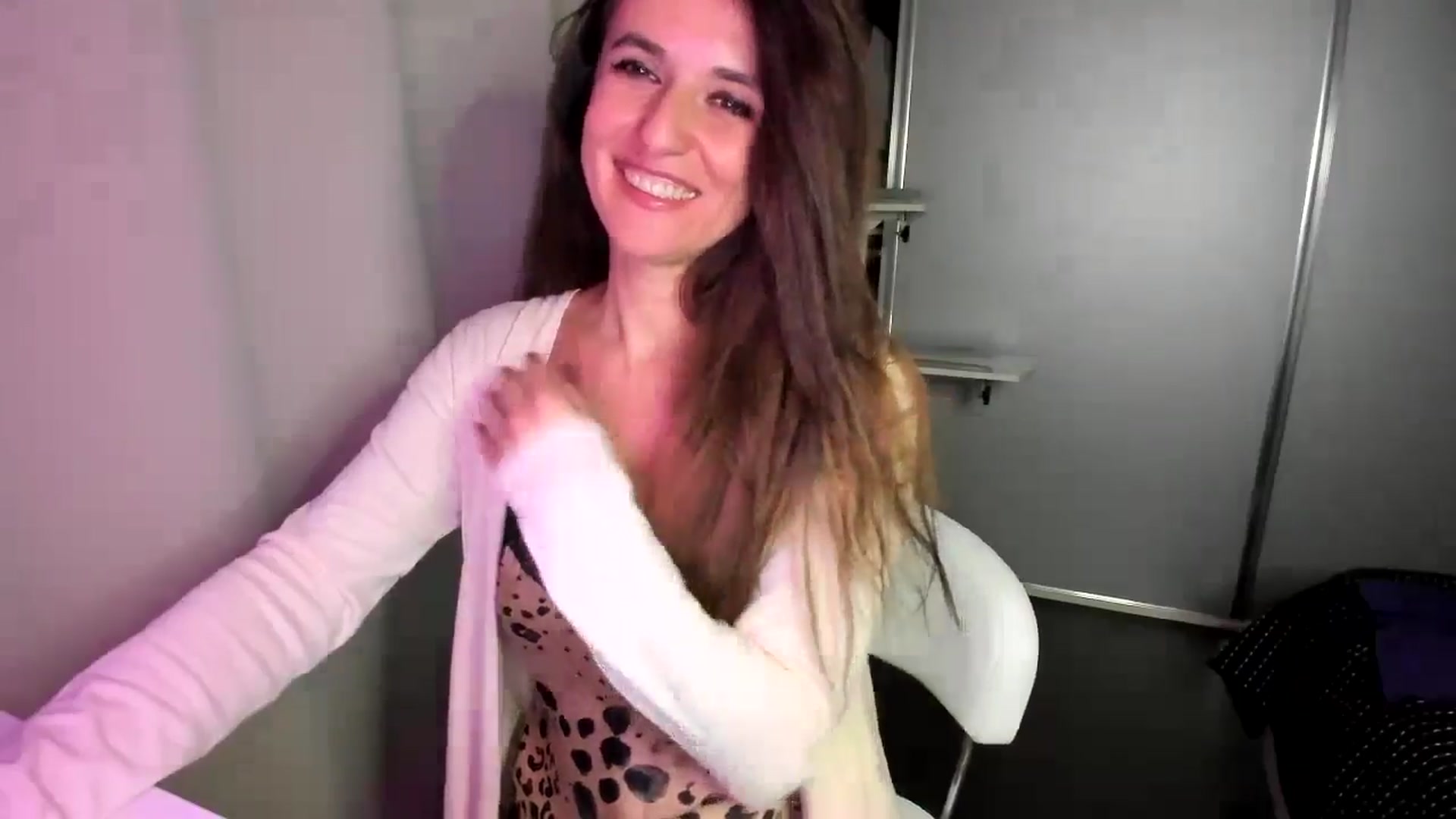 Gallery image thumbnail from DANIELLE's myfreecams stream on, 11/21/2024, 04:17 image 17 of 20