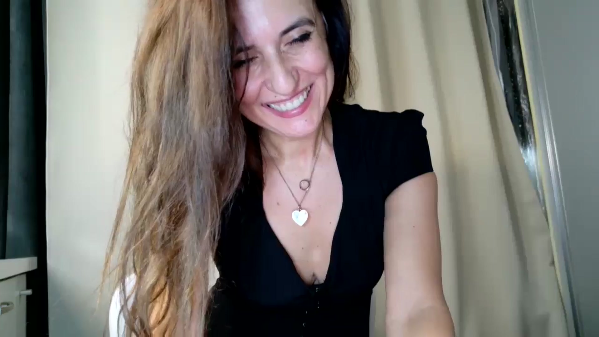 Gallery image thumbnail from DANIELLE's myfreecams stream on, 11/28/2024, 09:13 image 14 of 20