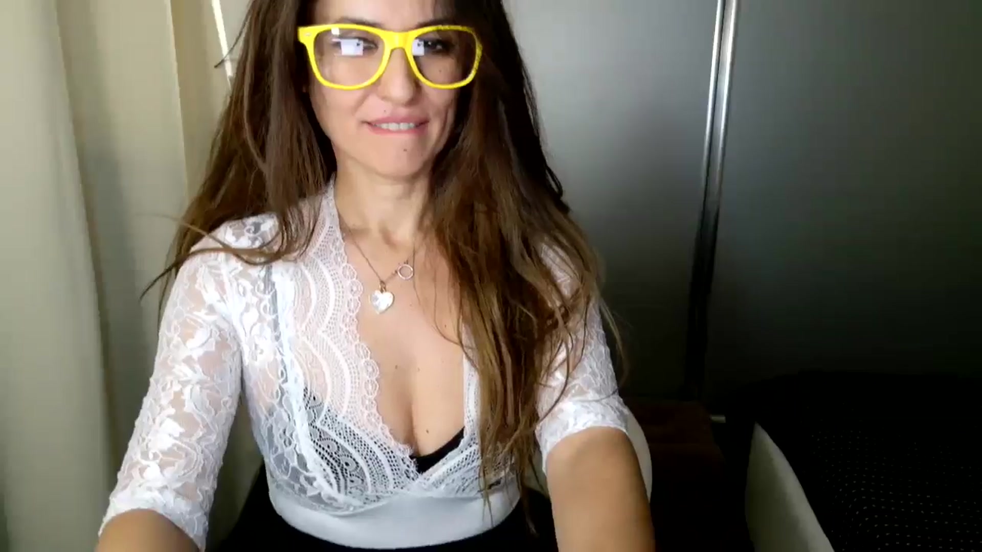 Gallery image thumbnail from DANIELLE's myfreecams stream on, 12/05/2024, 09:18 image 15 of 20