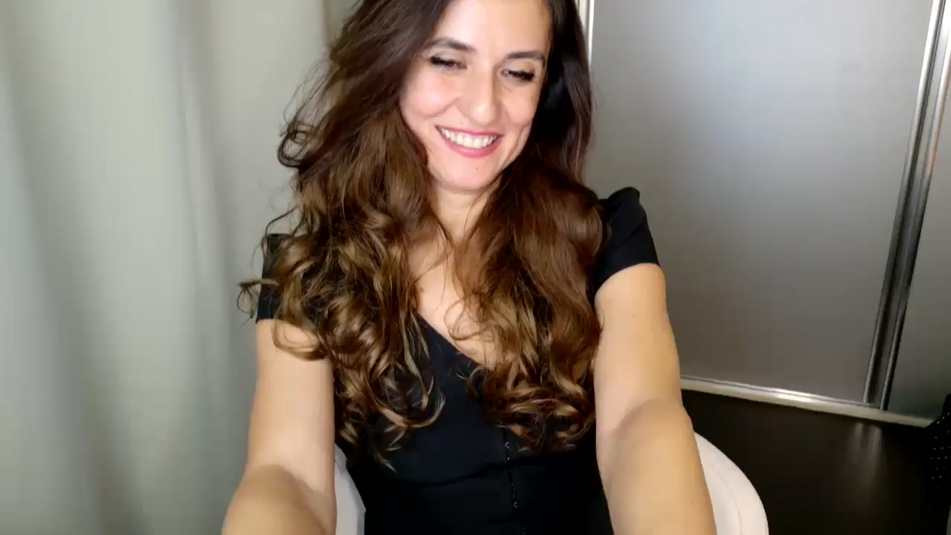 Gallery image thumbnail from DANIELLE's myfreecams stream on, 12/08/2024, 06:45 image 6 of 20