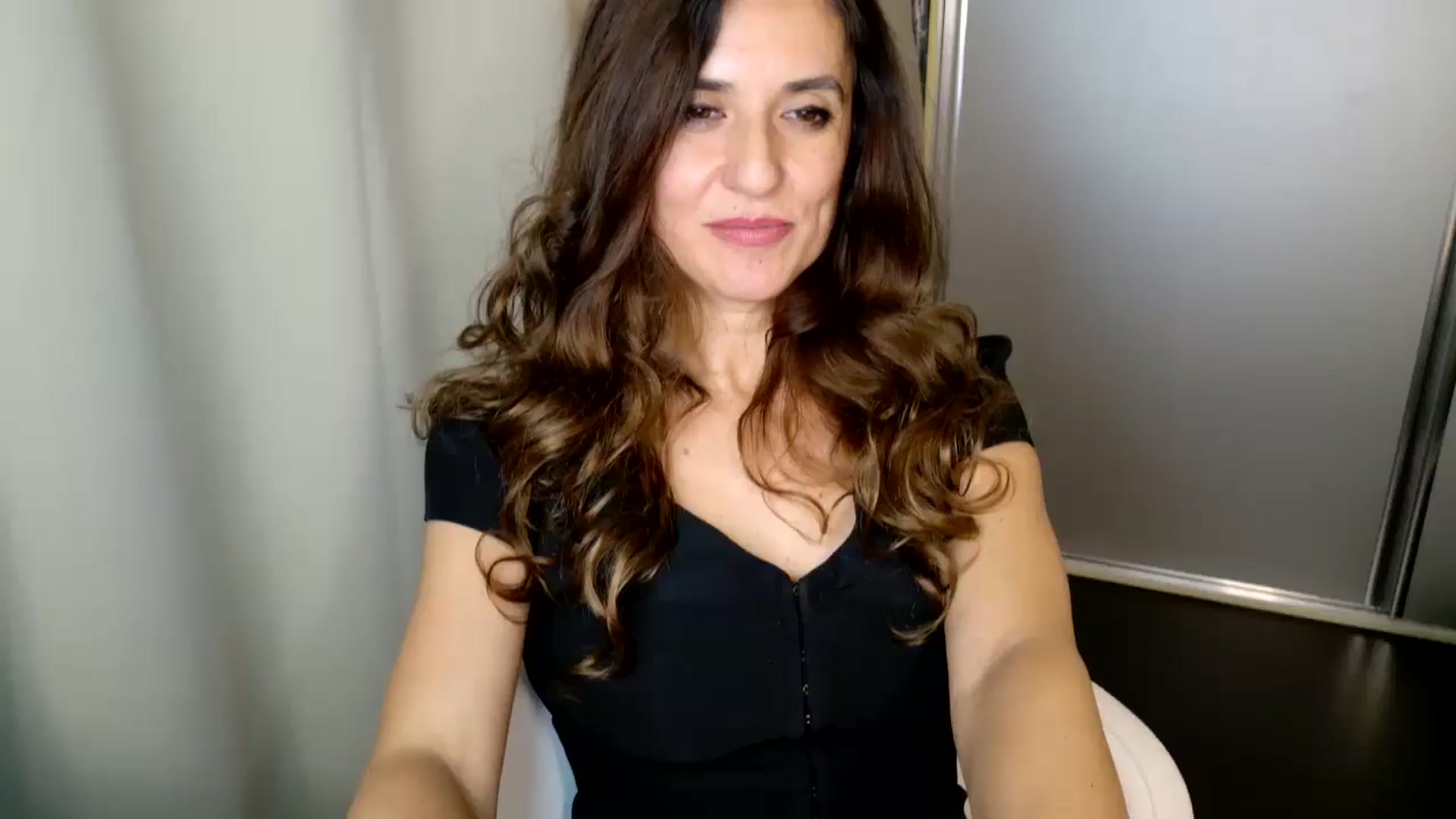 Gallery image thumbnail from DANIELLE's myfreecams stream on, 12/08/2024, 07:57 image 12 of 20