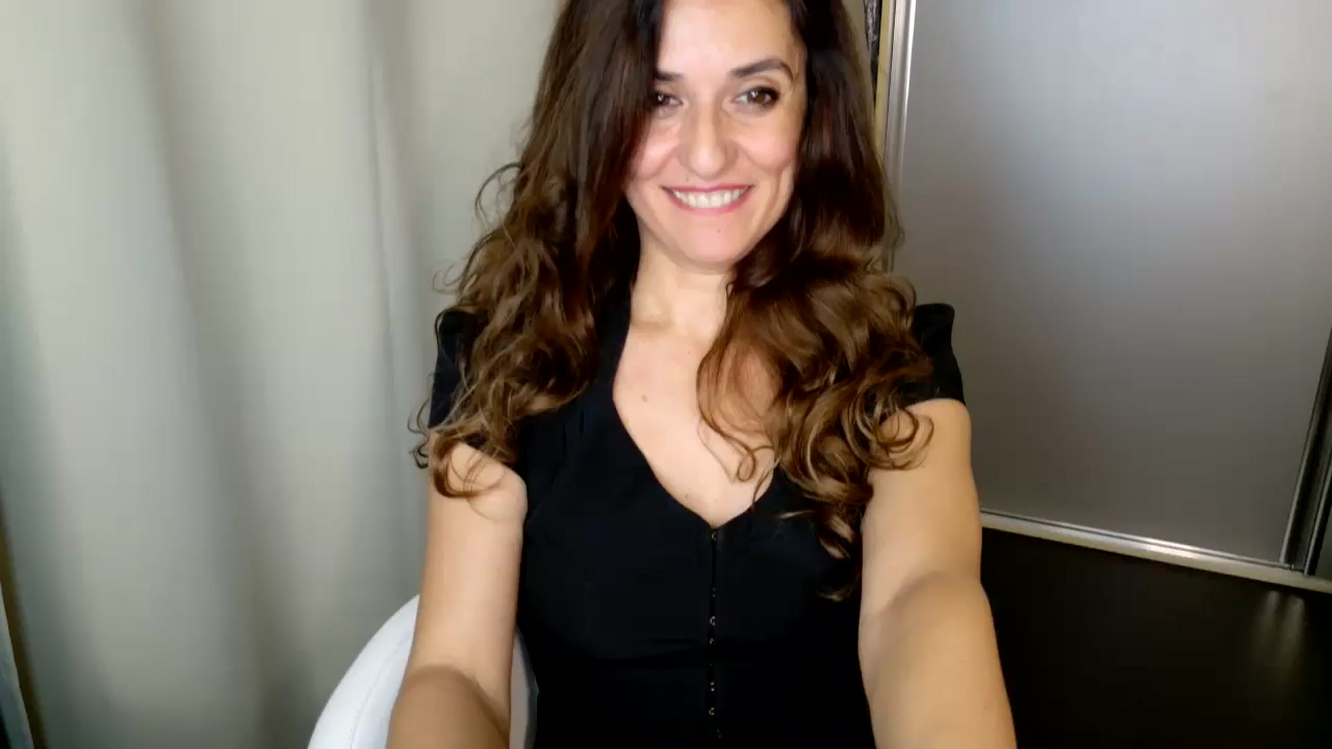 Gallery image thumbnail from DANIELLE's myfreecams stream on, 12/08/2024, 07:57 image 2 of 20