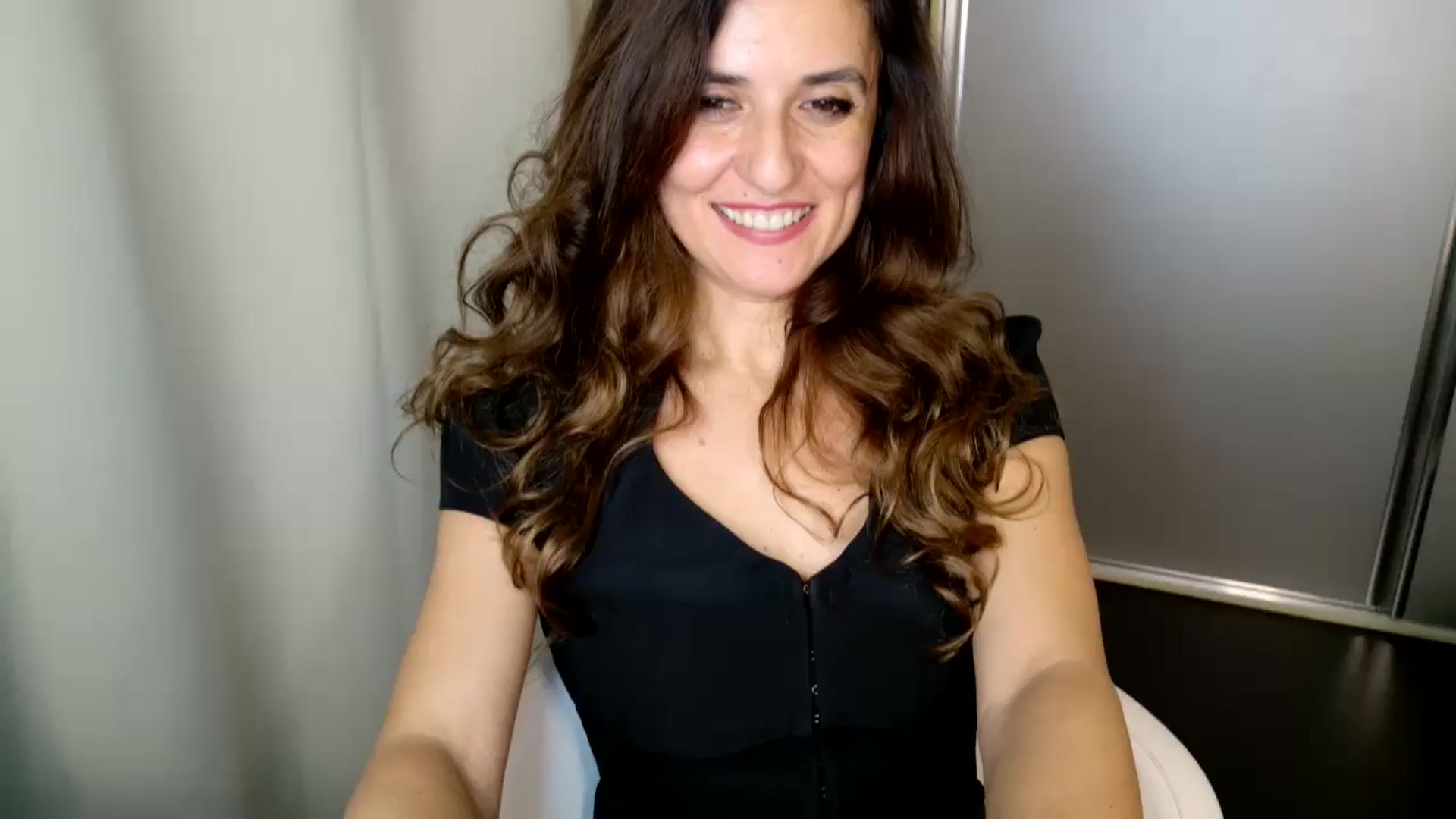 Gallery image thumbnail from DANIELLE's myfreecams stream on, 12/08/2024, 07:57 image 4 of 20