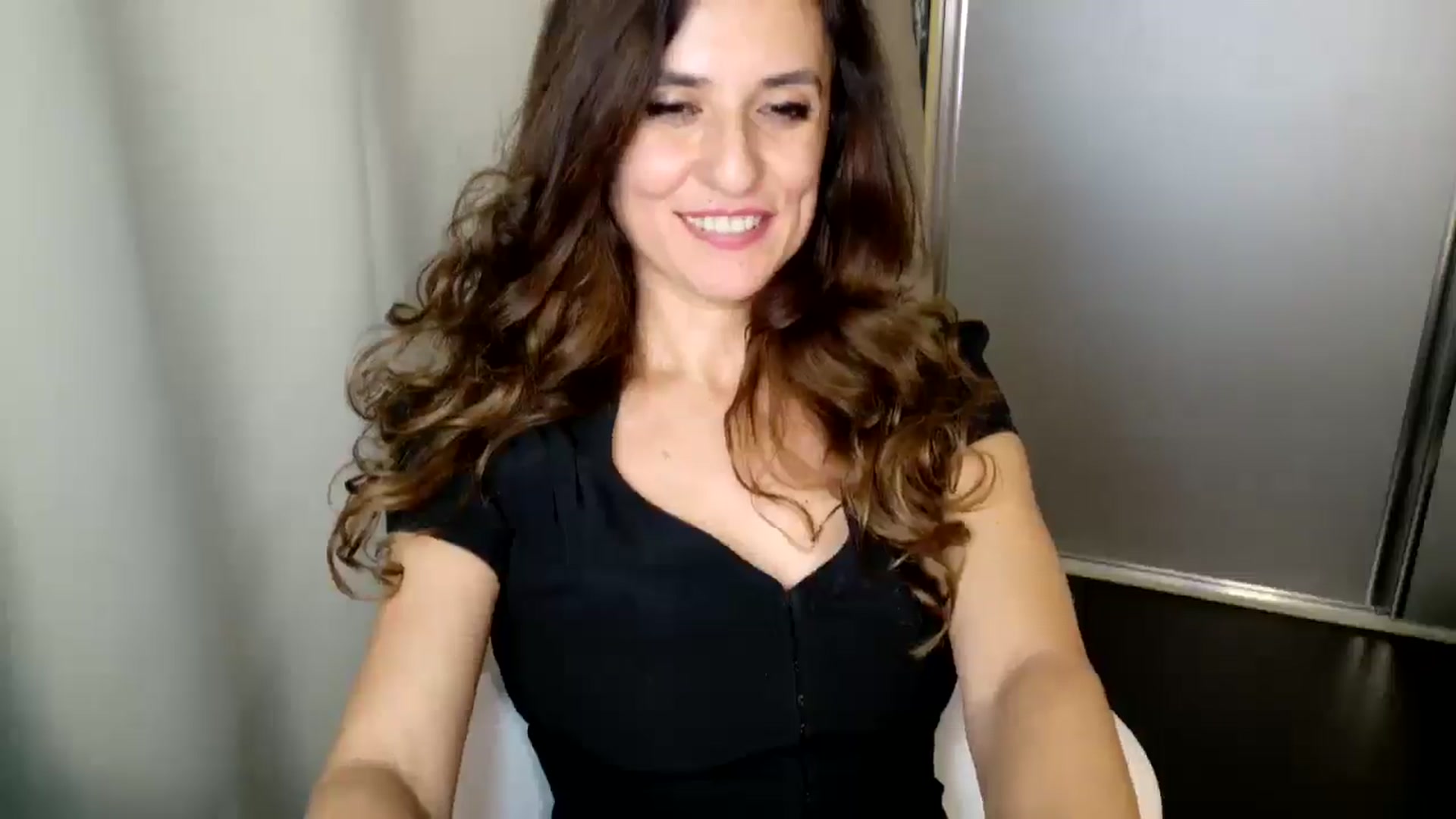 Gallery image thumbnail from DANIELLE's myfreecams stream on, 12/08/2024, 07:57 image 6 of 20