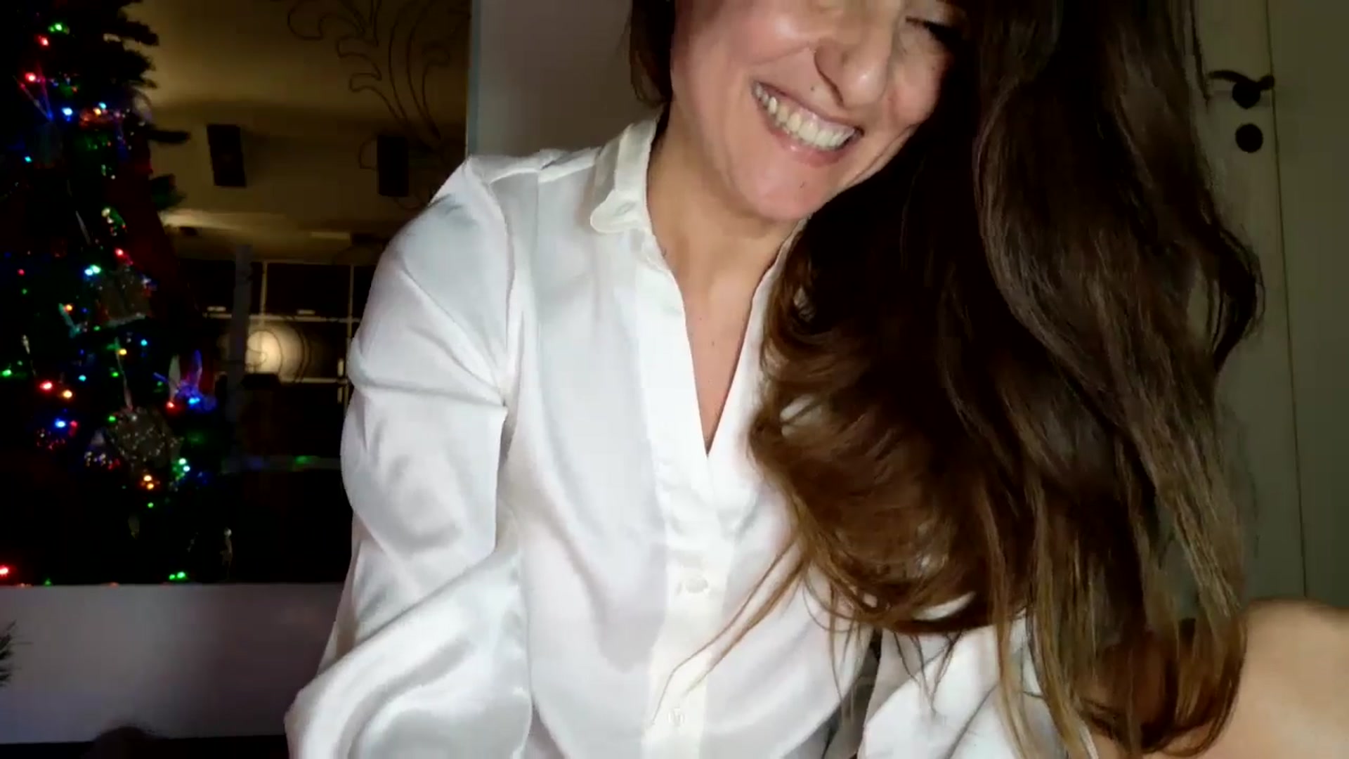 Gallery image thumbnail from DANIELLE's myfreecams stream on, 12/16/2024, 22:44 image 12 of 20