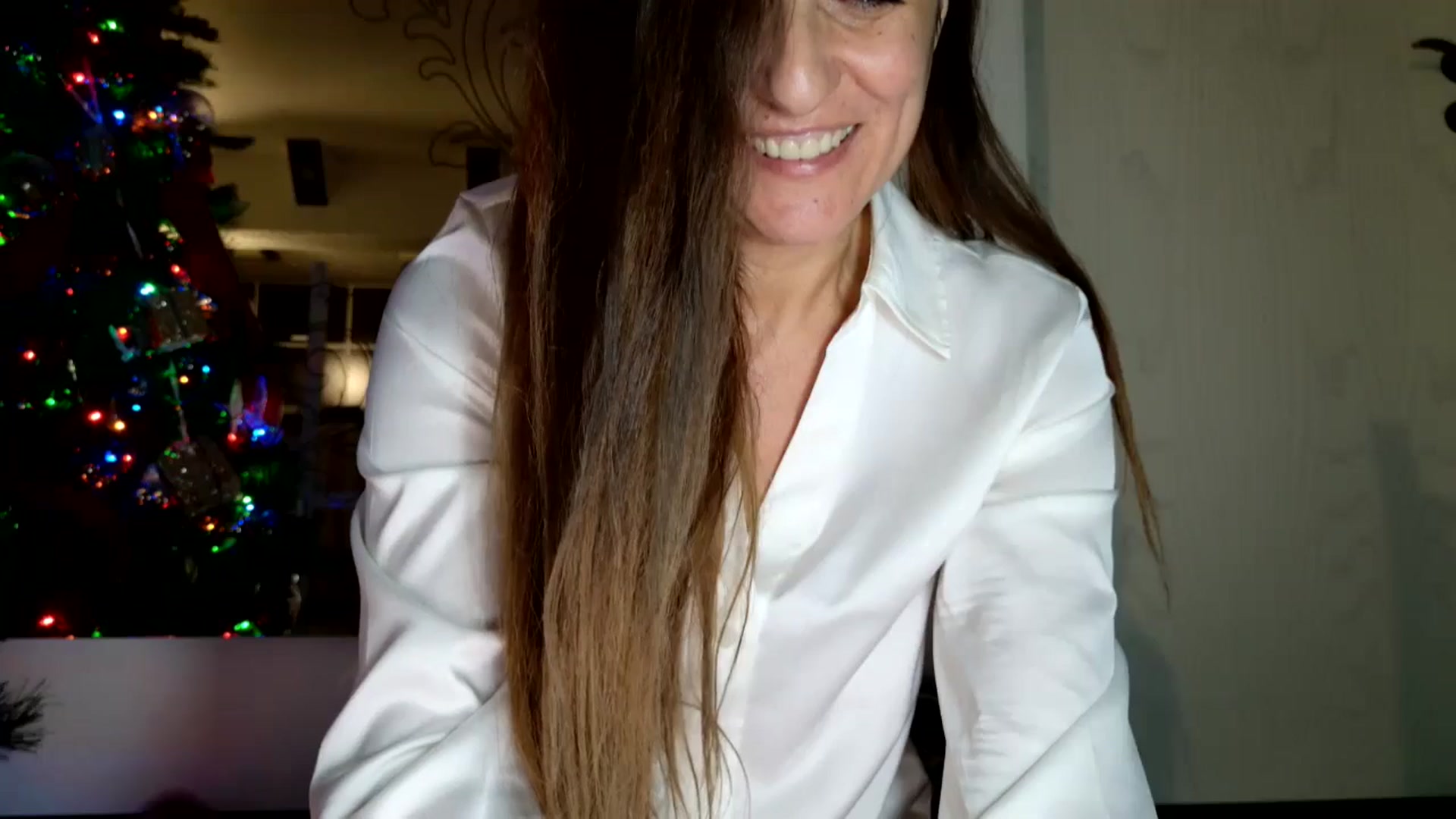 Gallery image thumbnail from DANIELLE's myfreecams stream on, 12/16/2024, 22:44 image 20 of 20