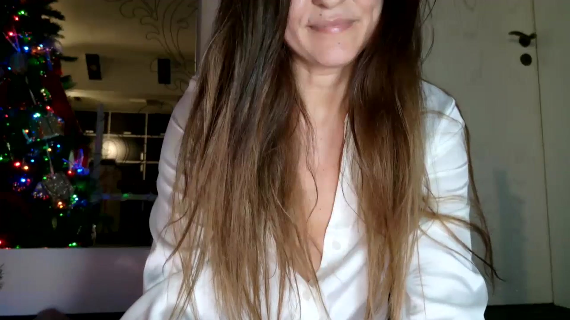 Gallery image thumbnail from DANIELLE's myfreecams stream on, 12/16/2024, 22:44 image 6 of 20