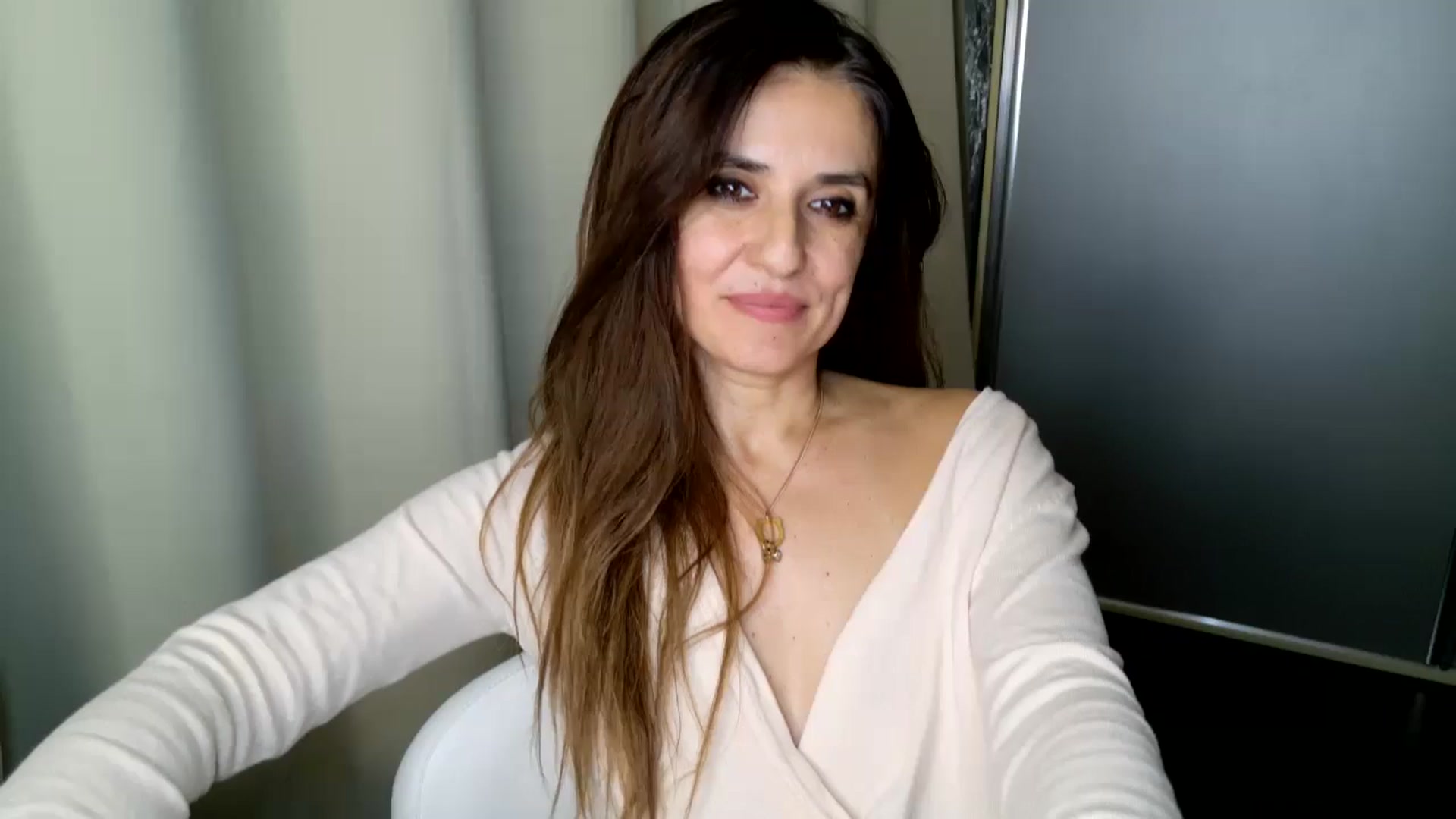 Gallery image thumbnail from DANIELLE's myfreecams stream on, 12/19/2024, 06:48 image 9 of 20