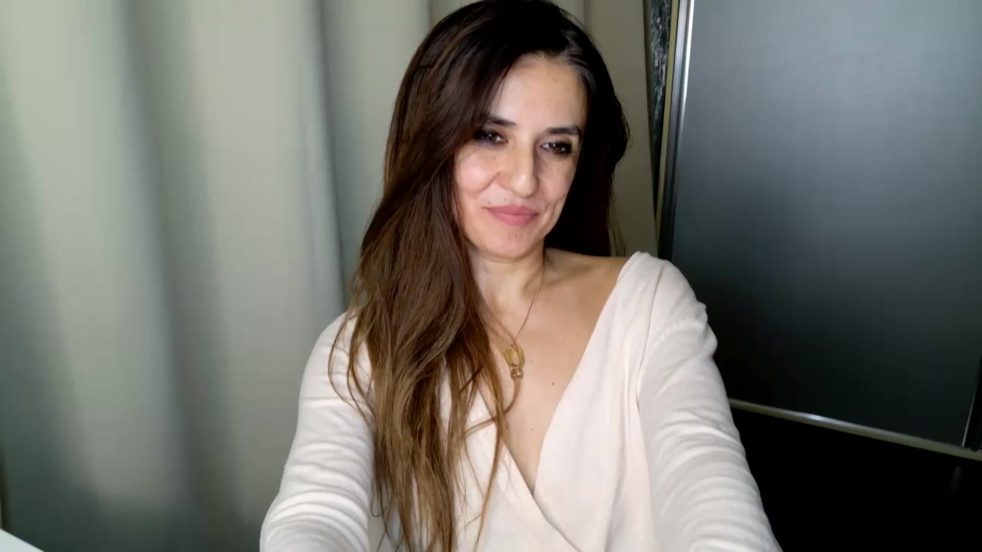 Gallery image thumbnail from DANIELLE's myfreecams stream on, 12/19/2024, 06:48 image 8 of 20