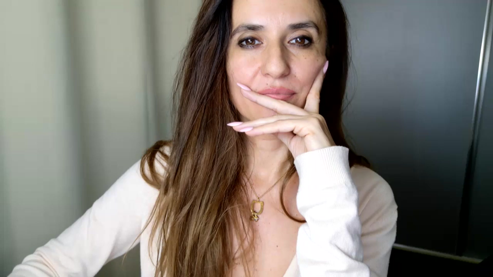 Gallery image thumbnail from DANIELLE's myfreecams stream on, 12/19/2024, 09:40 image 8 of 20