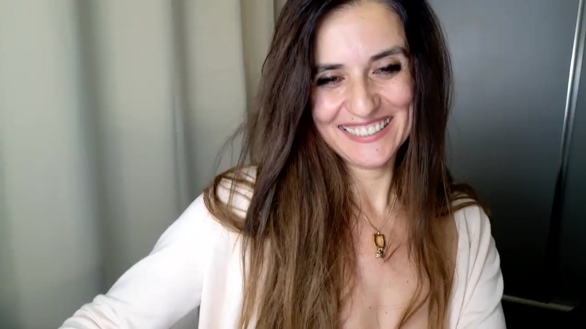 Gallery image thumbnail from DANIELLE's myfreecams stream on, 12/19/2024, 09:40 image 19 of 20