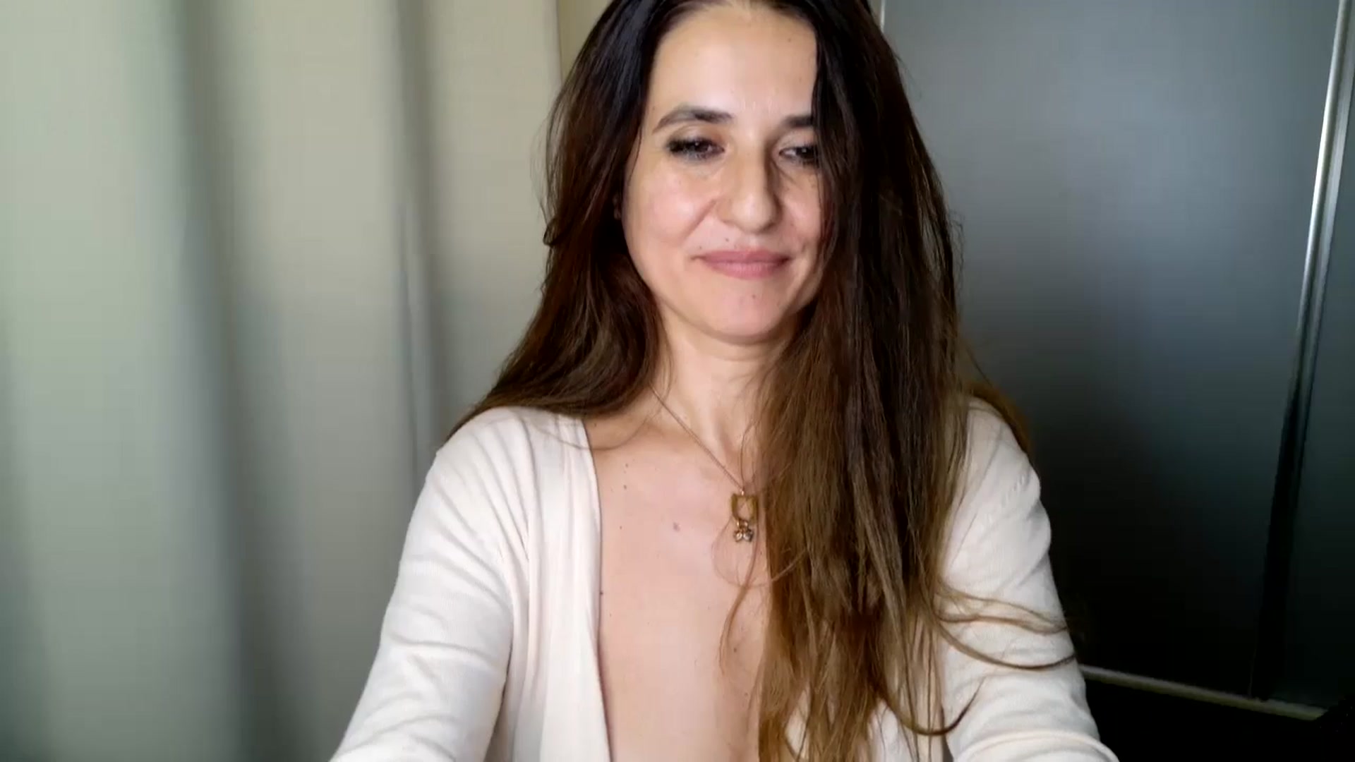 Gallery image thumbnail from DANIELLE's myfreecams stream on, 12/19/2024, 11:14 image 7 of 20