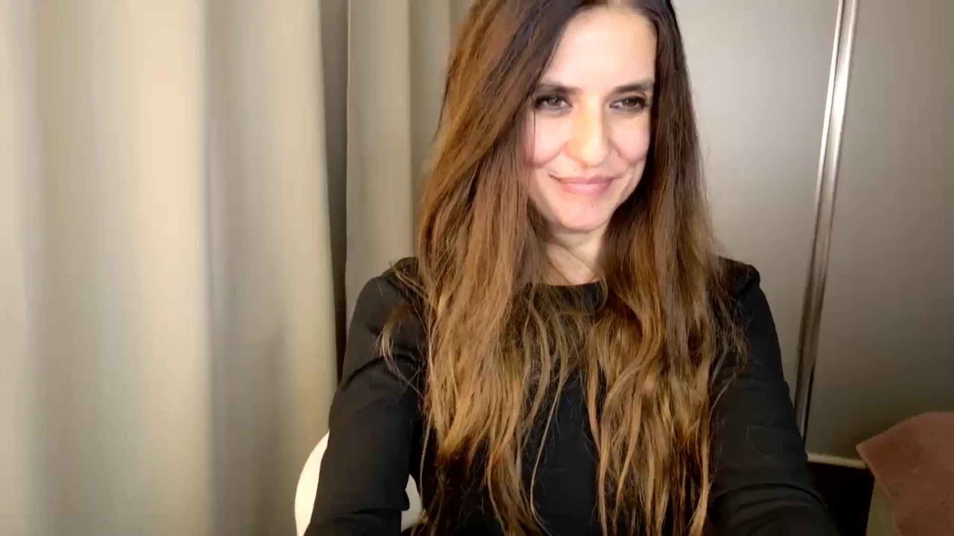Gallery image thumbnail from DANIELLE's myfreecams stream on, 12/23/2024, 19:15 image 3 of 20