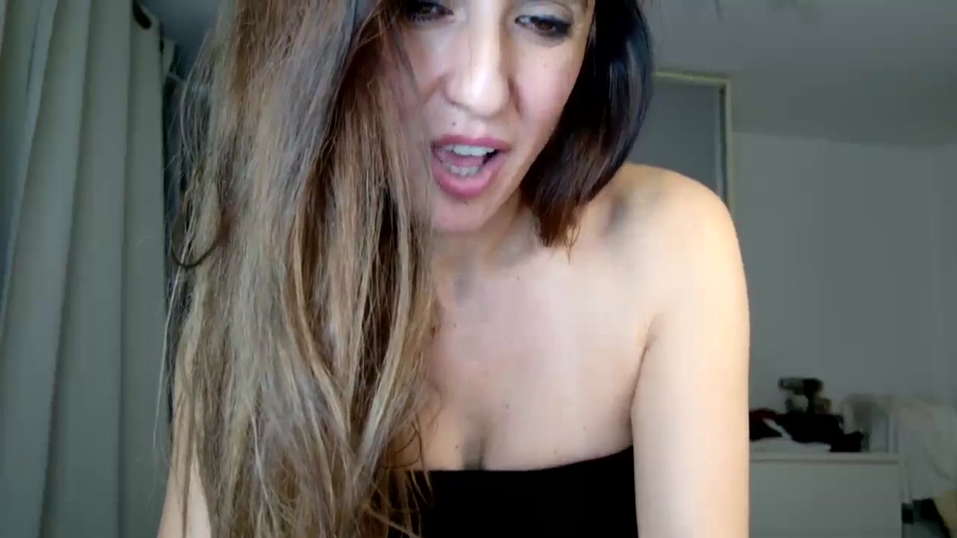 Gallery image thumbnail from DANIELLE's myfreecams stream on, 12/28/2024, 14:57 image 15 of 20