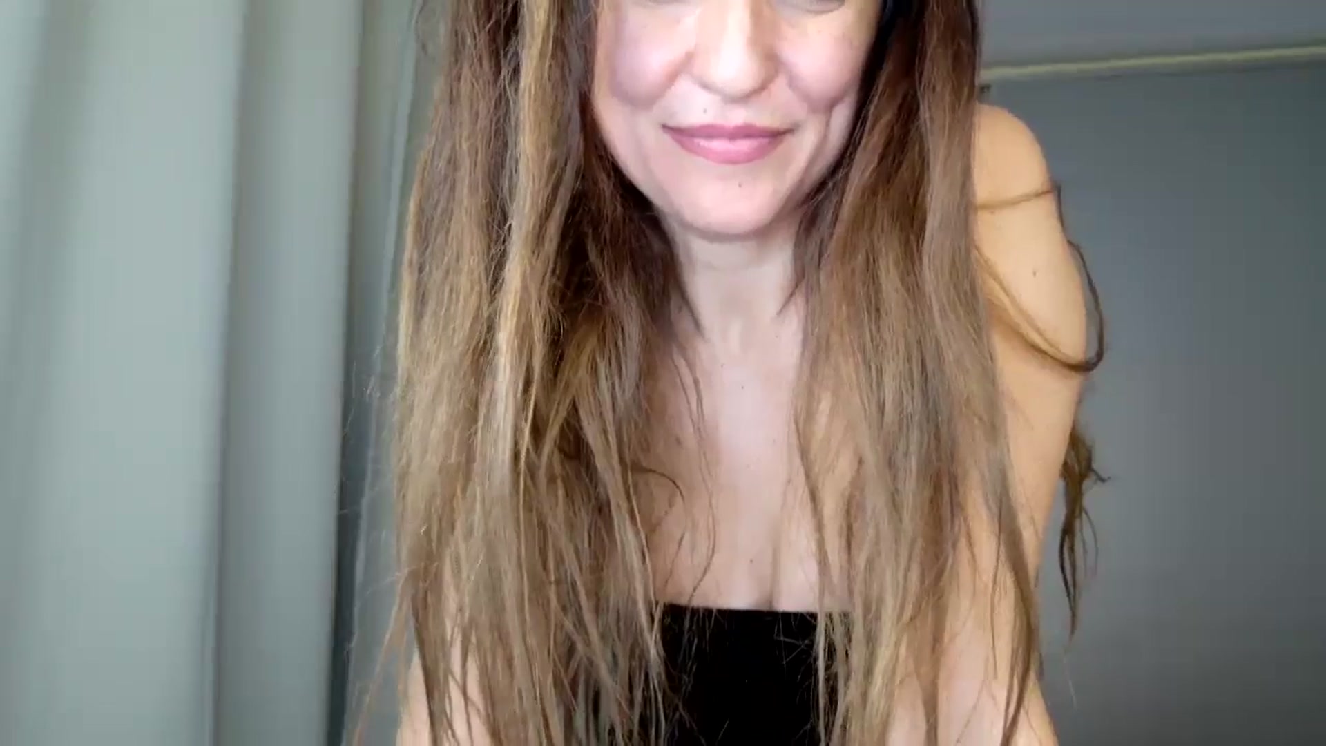 Gallery image thumbnail from DANIELLE's myfreecams stream on, 12/28/2024, 15:31 image 14 of 20