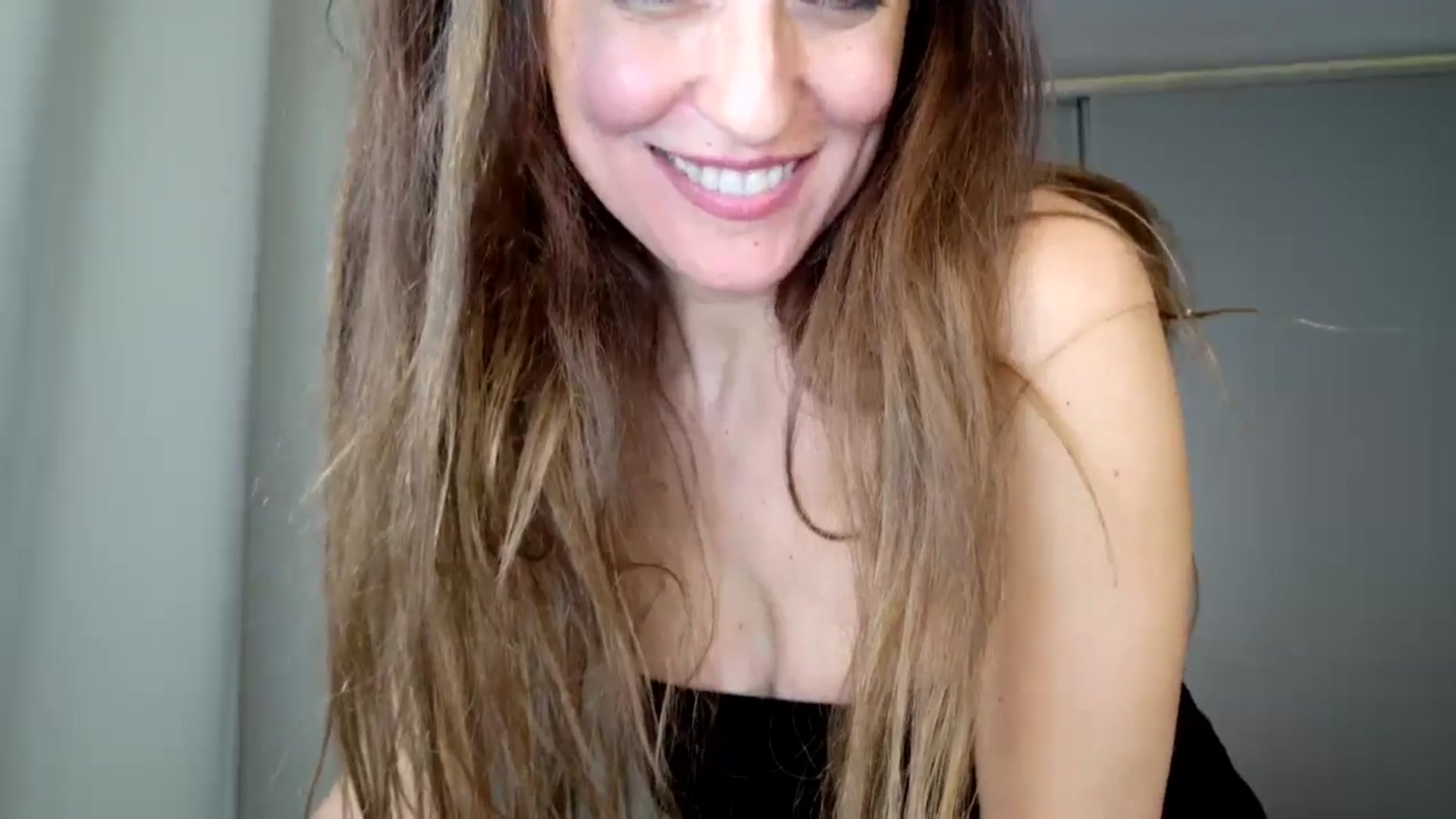Gallery image thumbnail from DANIELLE's myfreecams stream on, 12/28/2024, 15:31 image 7 of 20
