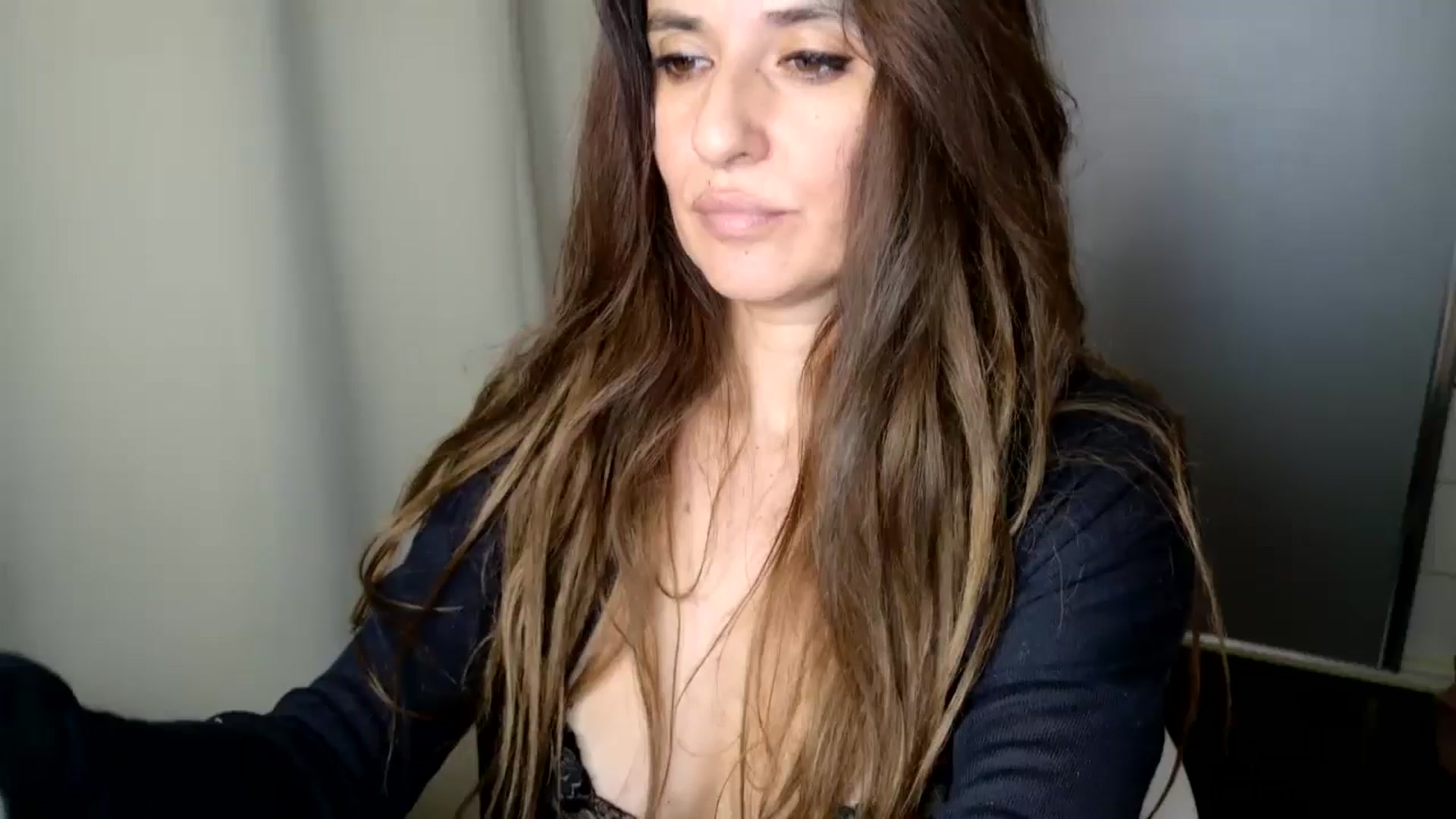 Gallery image thumbnail from DANIELLE's myfreecams stream on, 01/04/2025, 06:34 image 1 of 20
