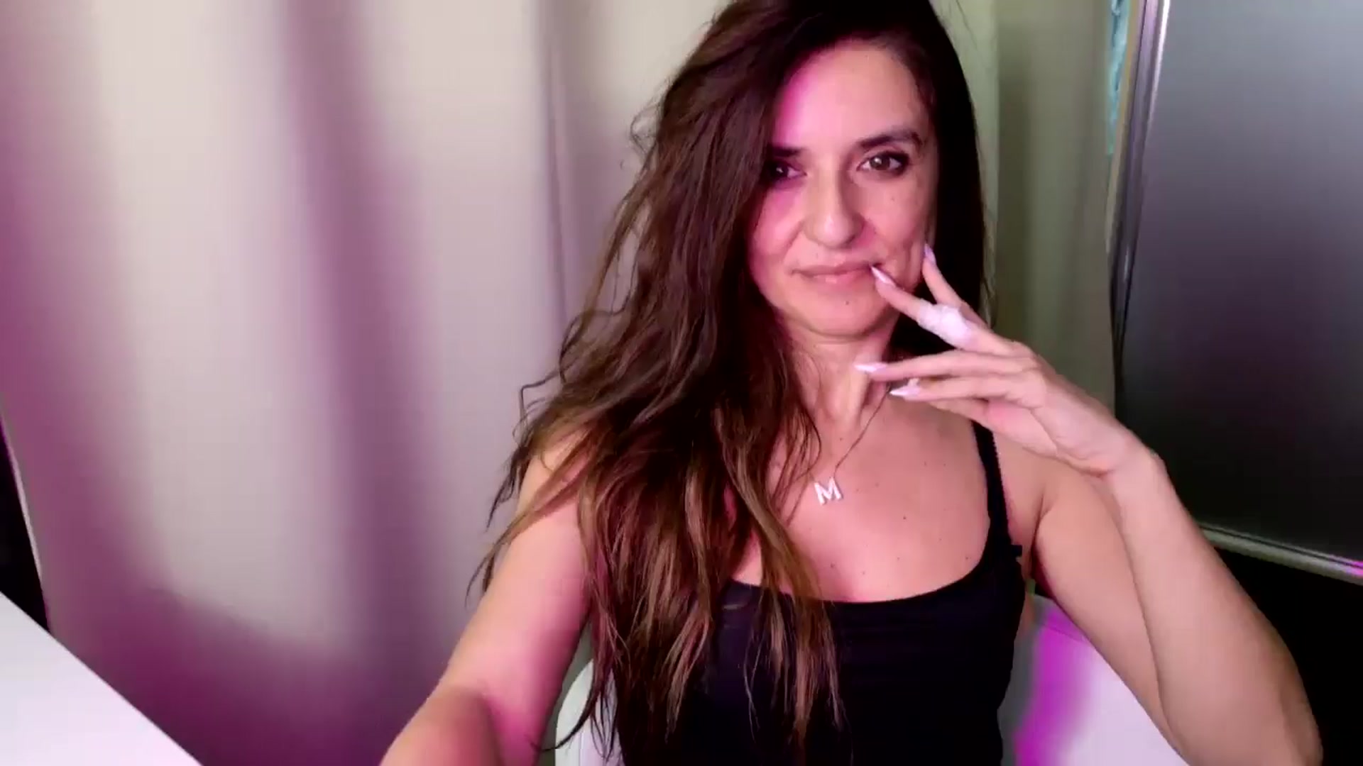 Gallery image thumbnail from DANIELLE's myfreecams stream on, 01/19/2025, 09:48 image 20 of 20