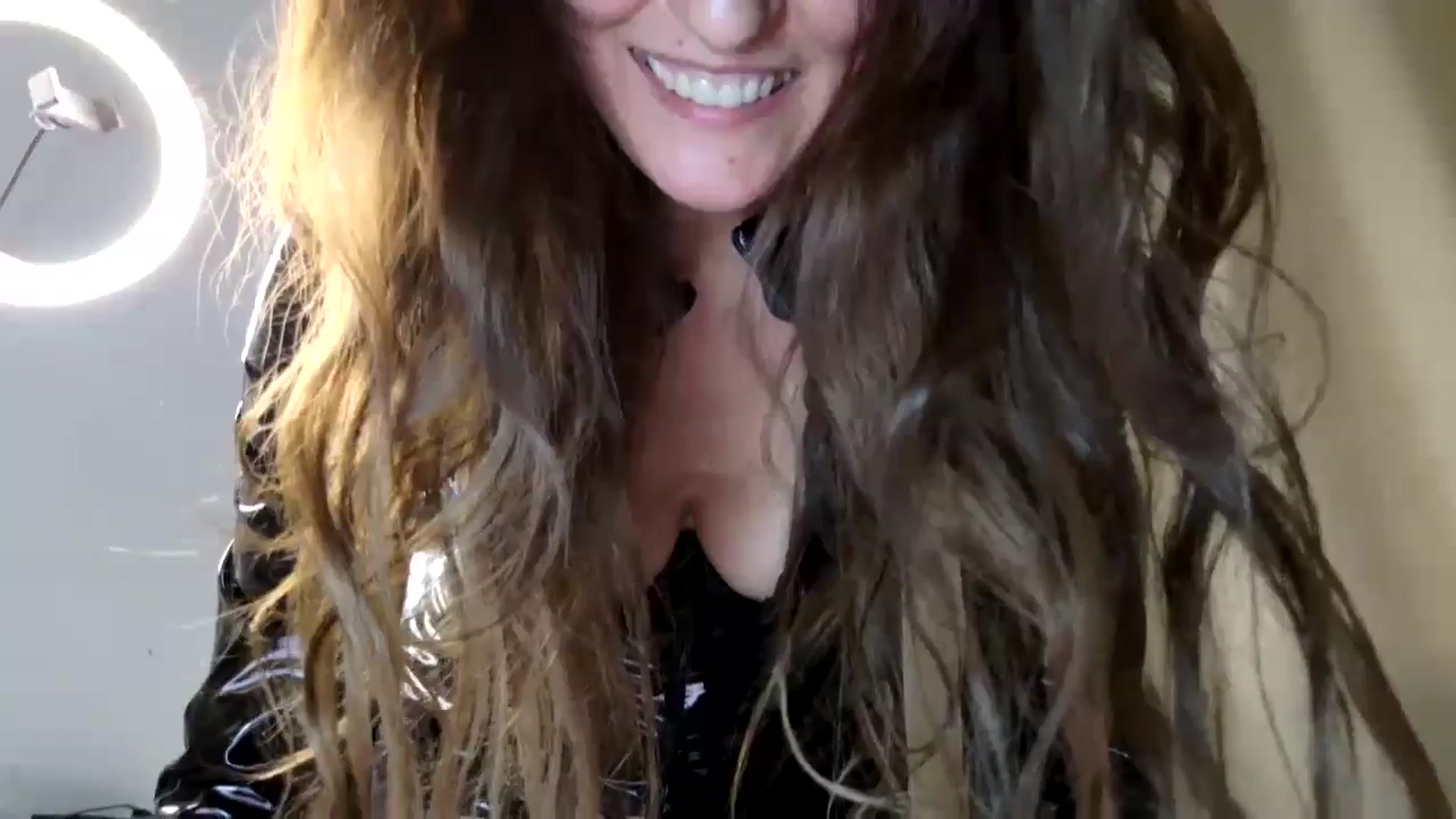 Gallery image thumbnail from DANIELLE's myfreecams stream on, 01/22/2025, 11:28 image 19 of 20