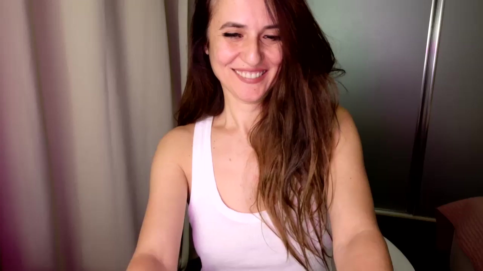 Gallery image thumbnail from DANIELLE's myfreecams stream on, 01/24/2025, 04:59 image 10 of 20