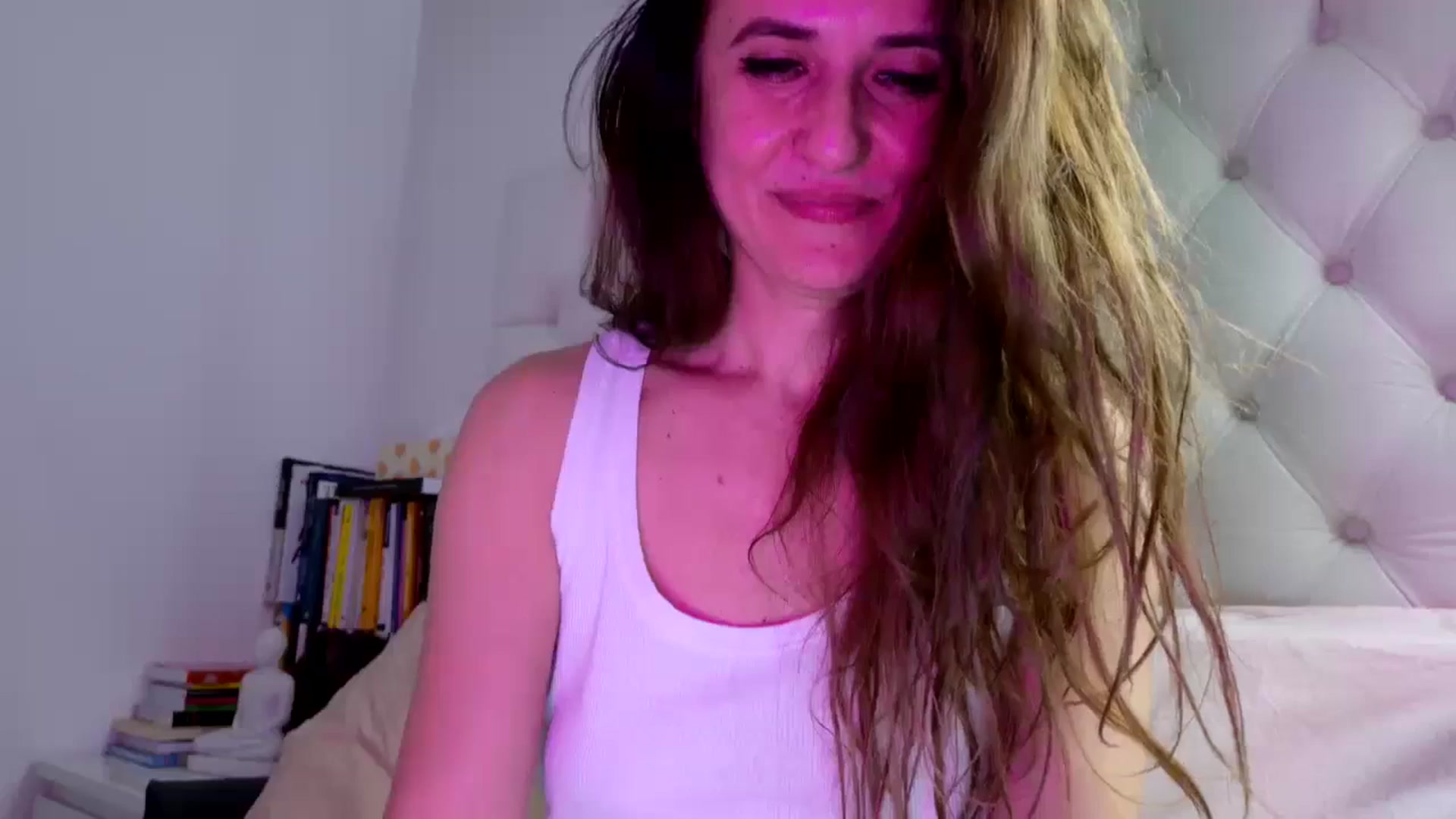 Gallery image thumbnail from DANIELLE's myfreecams stream on, 01/24/2025, 08:04 image 12 of 20