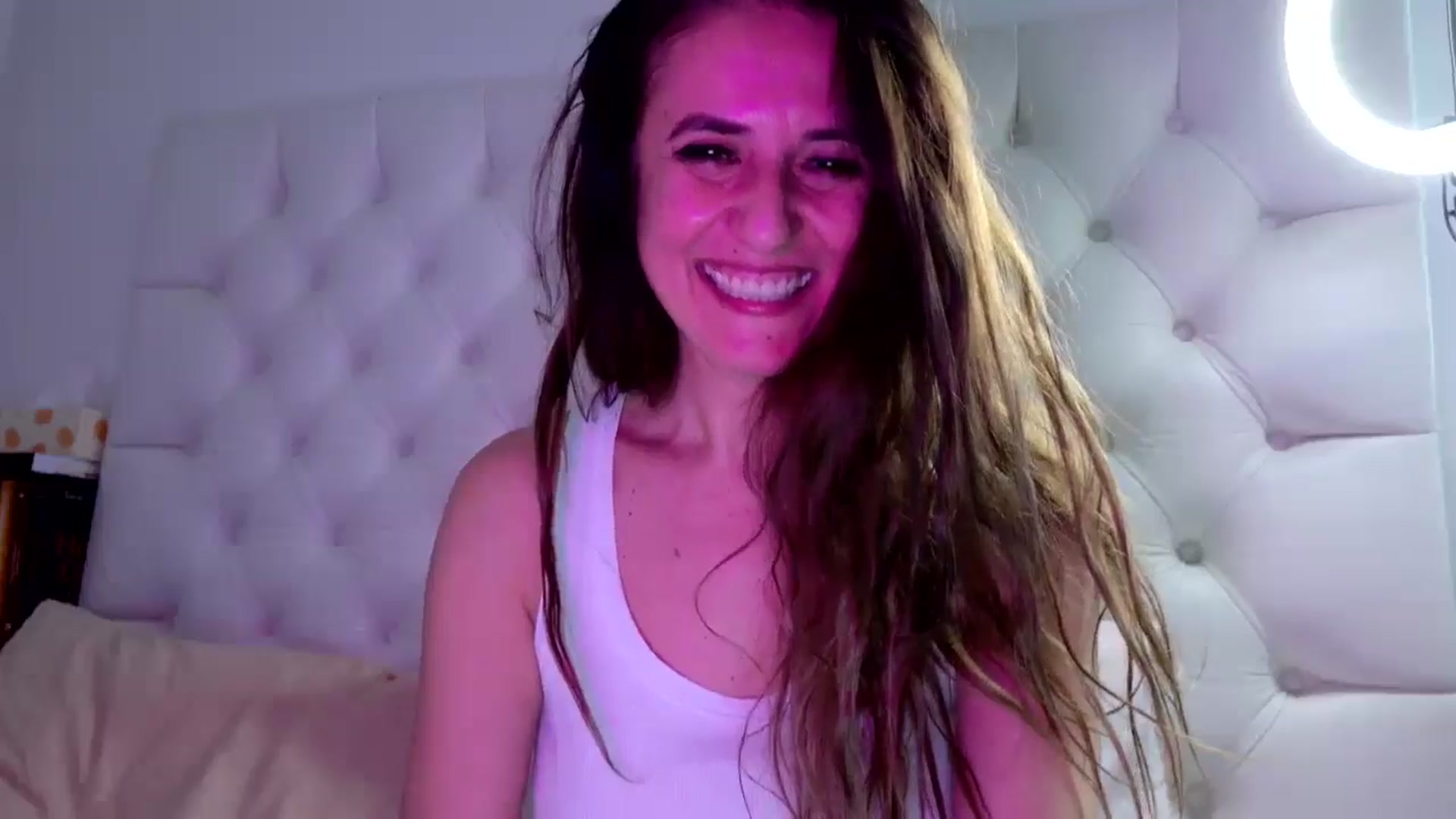 Gallery image thumbnail from DANIELLE's myfreecams stream on, 01/24/2025, 08:04 image 9 of 20