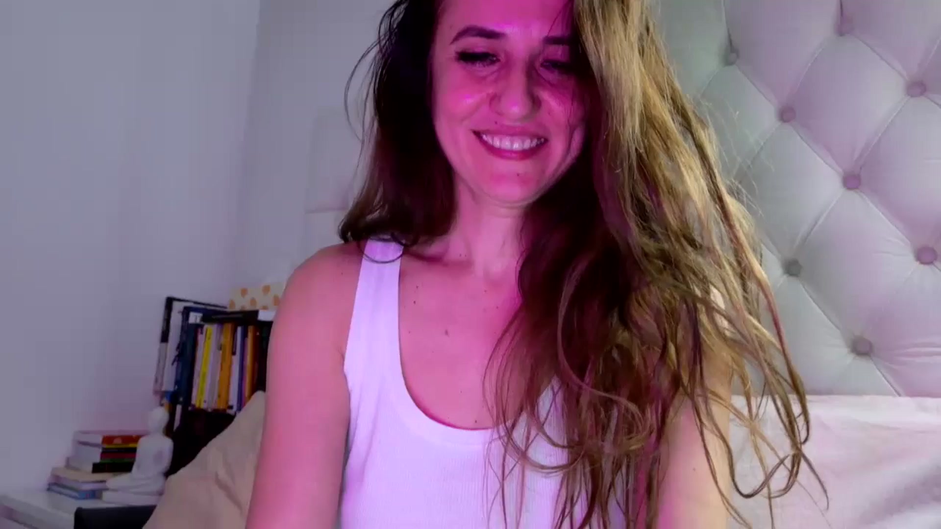 Gallery image thumbnail from DANIELLE's myfreecams stream on, 01/24/2025, 08:04 image 14 of 20